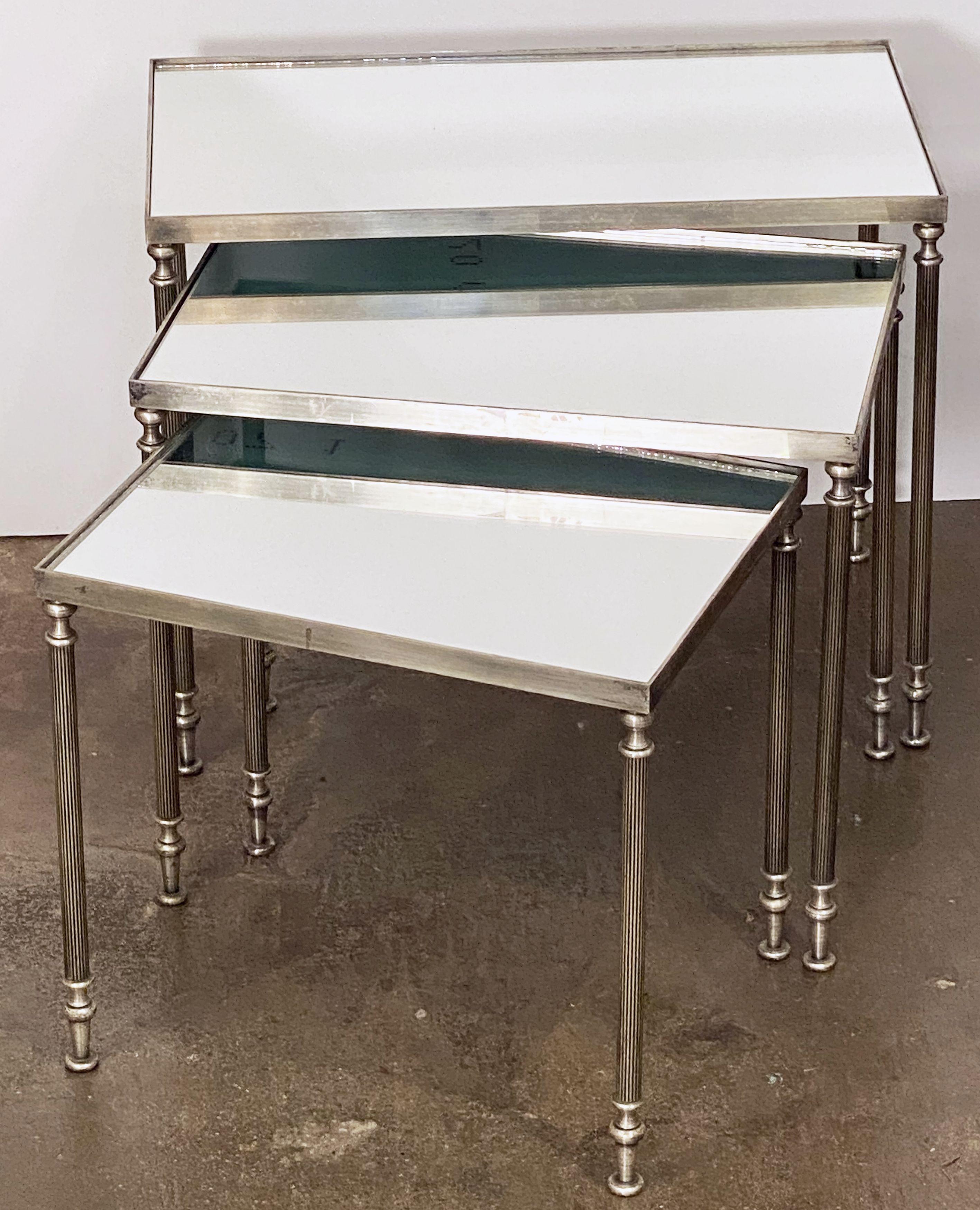 French Rectangular Nesting Tables with Mirrored Glass Tops For Sale 10