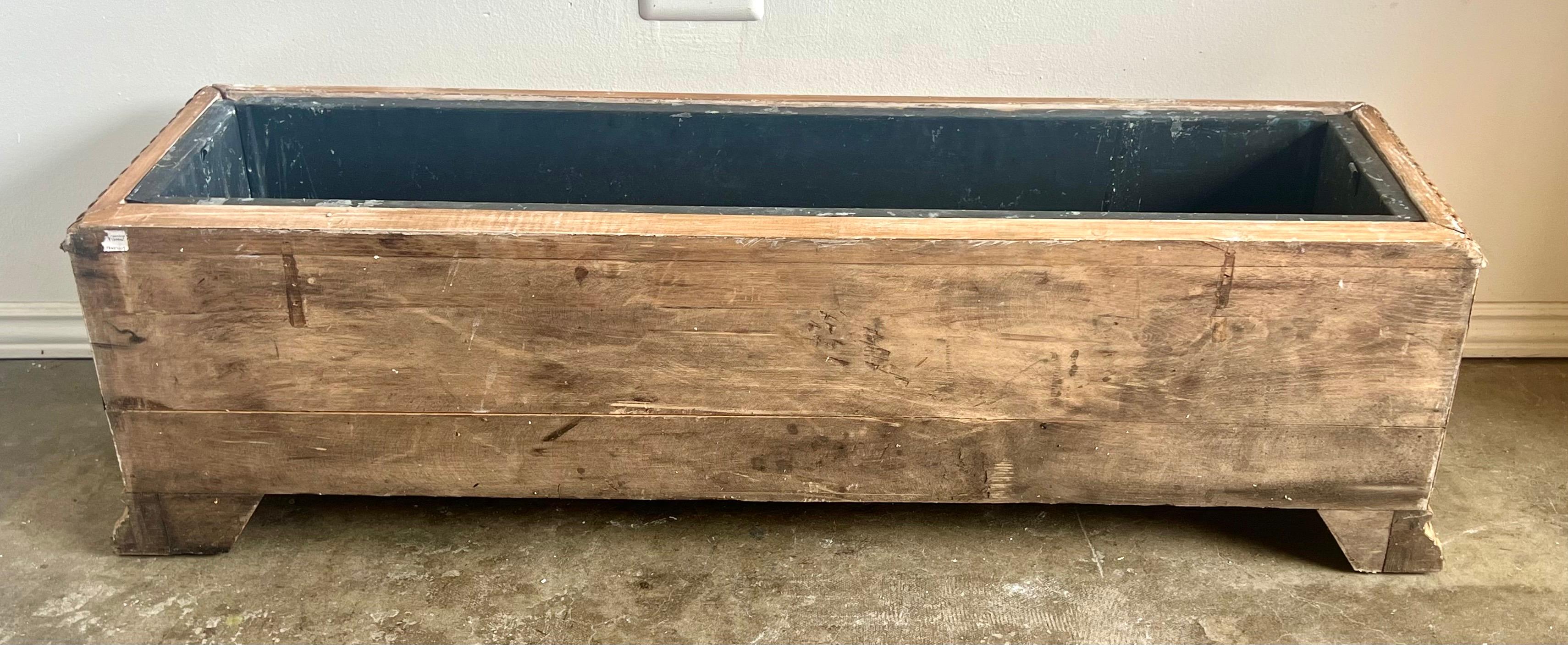French Rectangular Shaped Carved Wood Planter w/ Liner For Sale 7