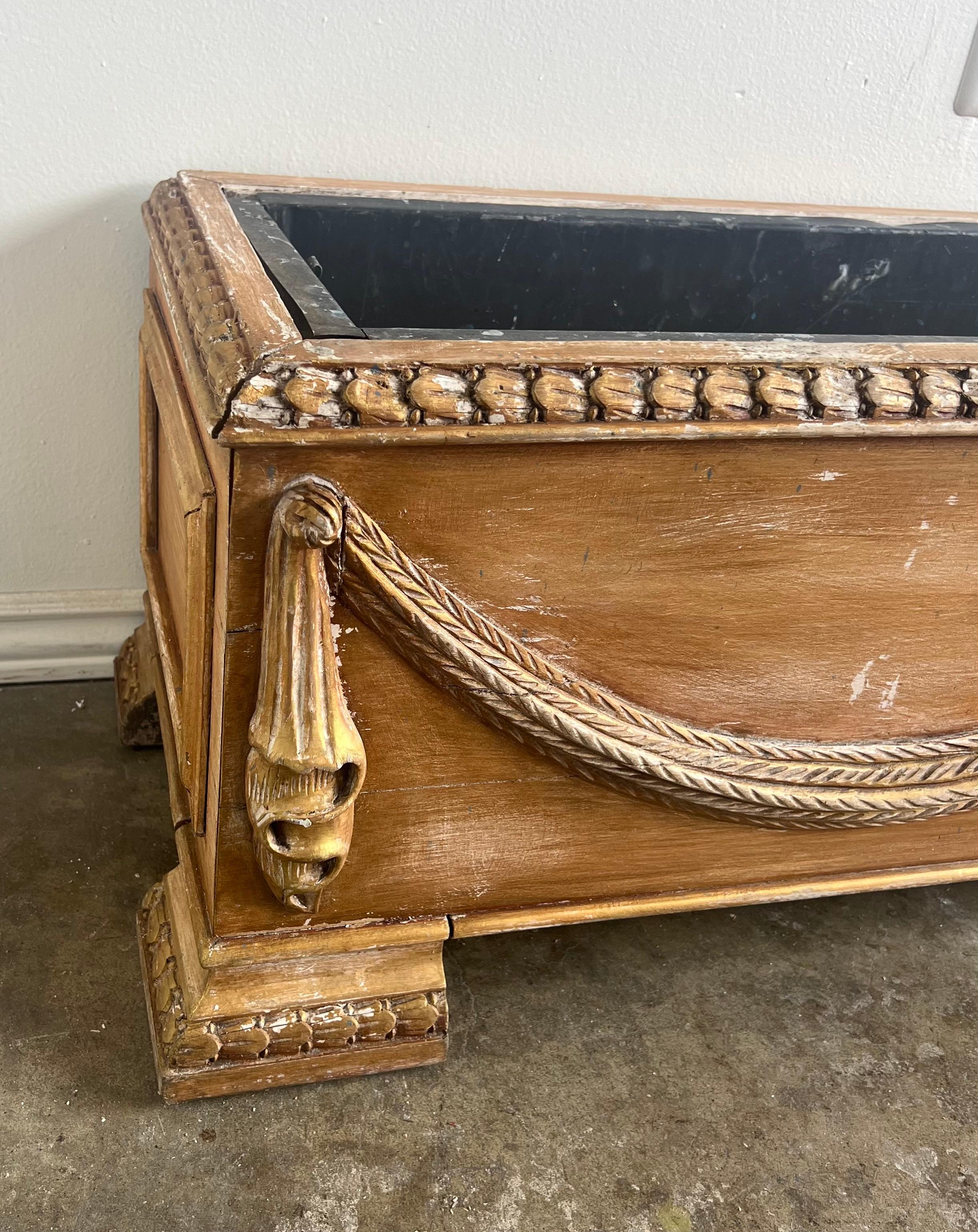 French Rectangular Shaped Carved Wood Planter w/ Liner In Distressed Condition For Sale In Los Angeles, CA