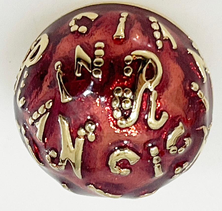 Französische rote und goldfarbene Ohrclips von Nina Ricci, 1980er Jahre im Zustand „Gut“ im Angebot in Delft, NL