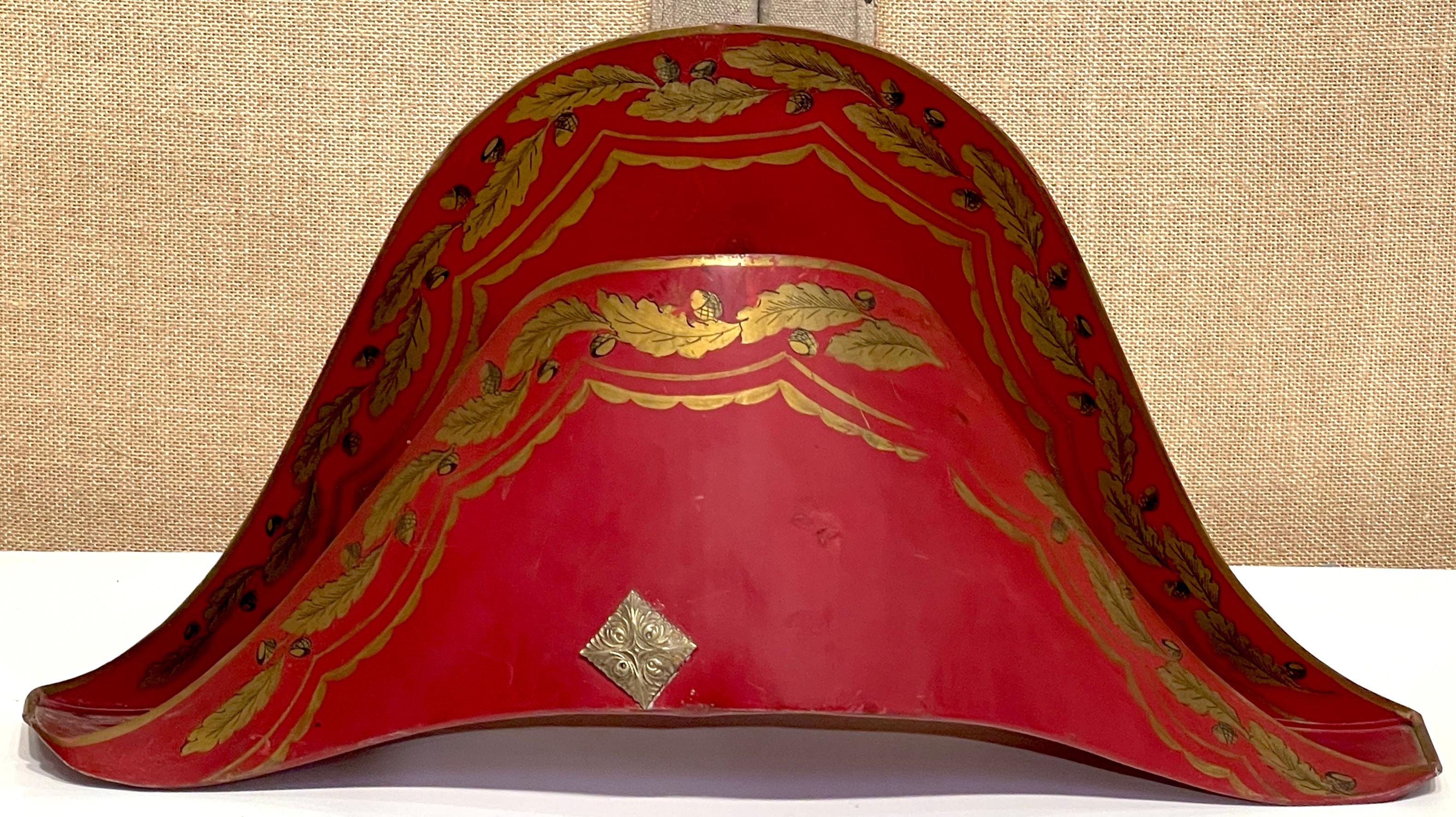 Neoimpero French Red Gilt Decorated Tole & Bronze  Planter/ Cachepot of Napoleons Hat in vendita