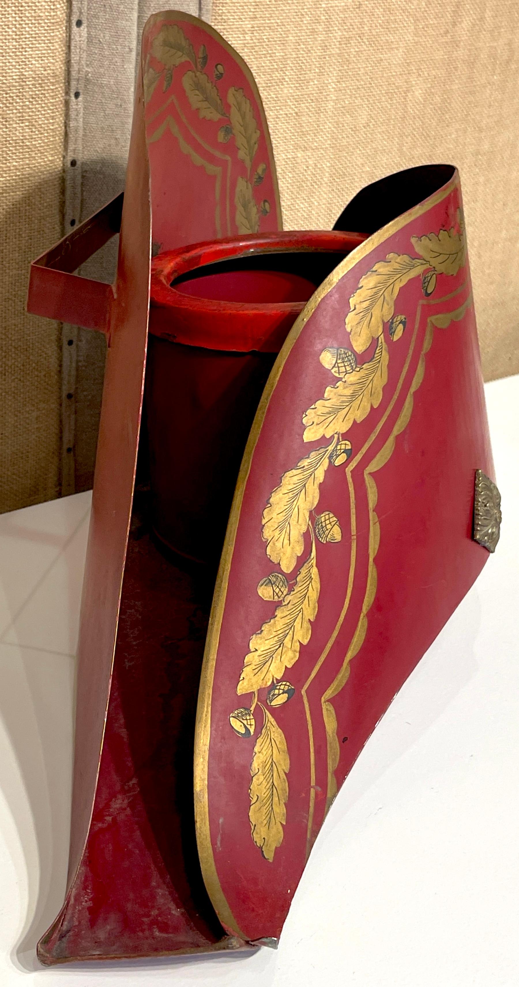 XX secolo French Red Gilt Decorated Tole & Bronze  Planter/ Cachepot of Napoleons Hat in vendita