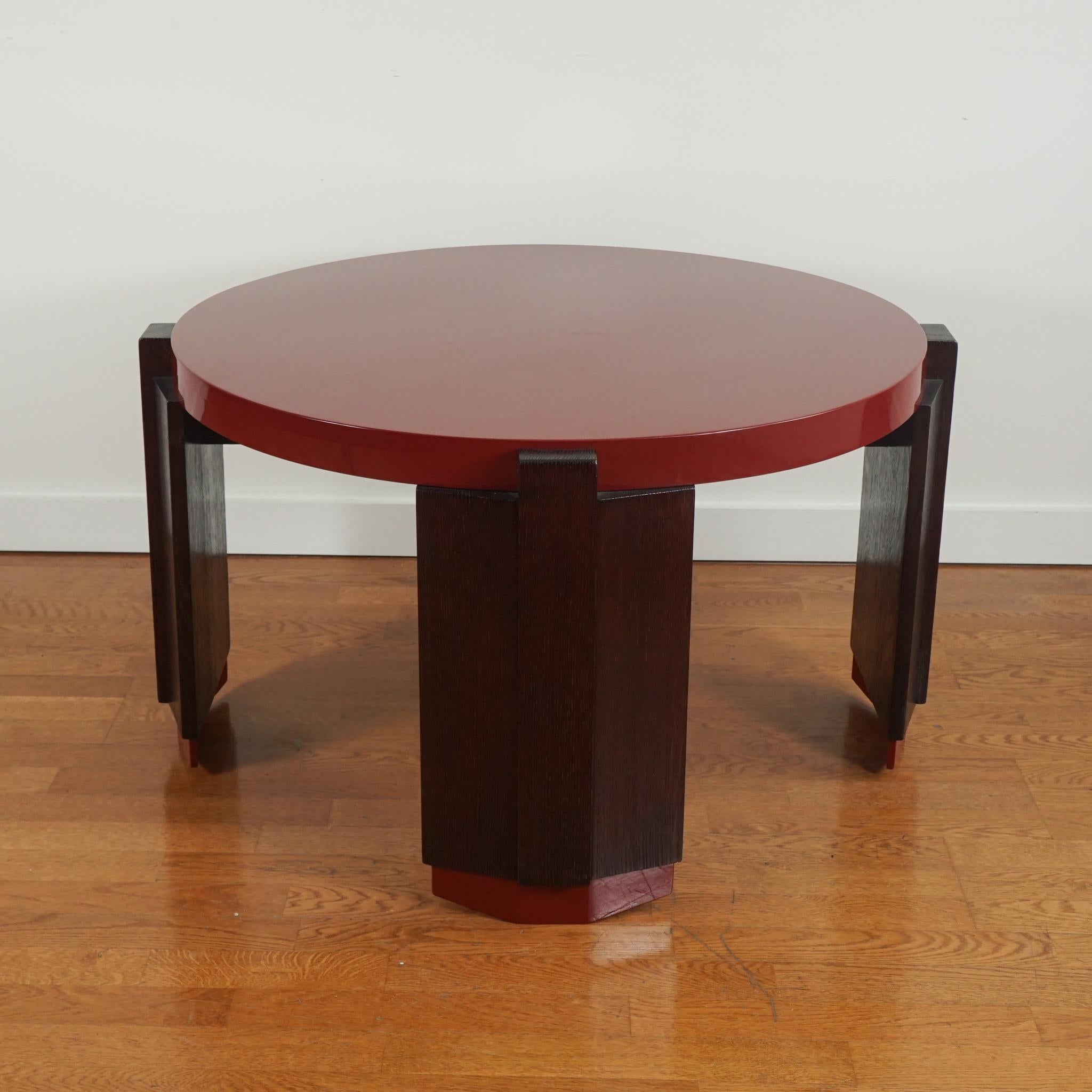 Machine-Made French Red Lacquered Round Coffee Table by Michel Ducaroy 