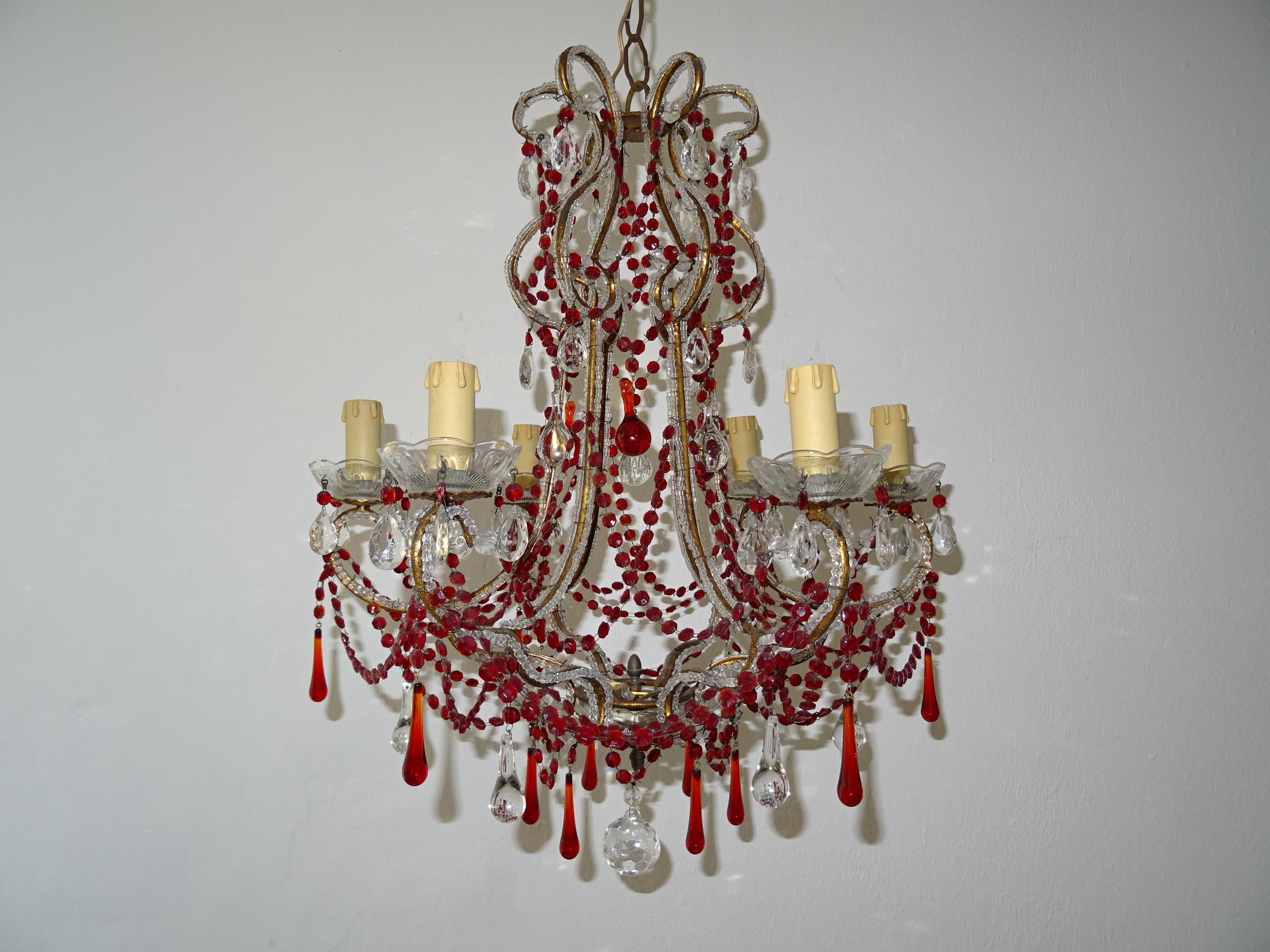 Lustre français en gouttes et chaînes en cristal de Murano rouge avec prismes en perles, vers 1900 en vente 2