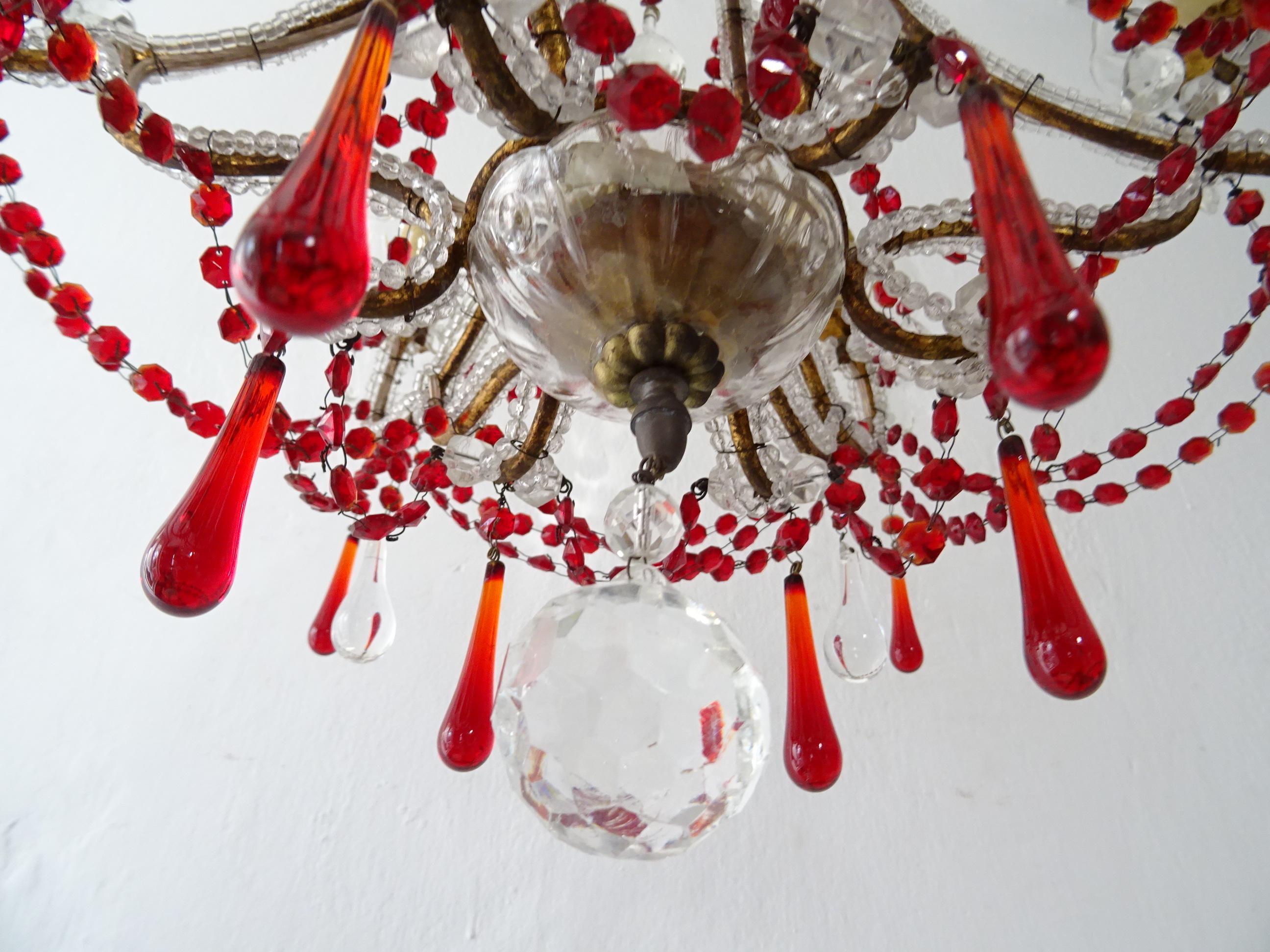 French Red Murano Drops and Chains Beaded Crystal Prisms Chandelier, circa 1900 For Sale 1