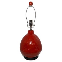Lampe de table rouge française
