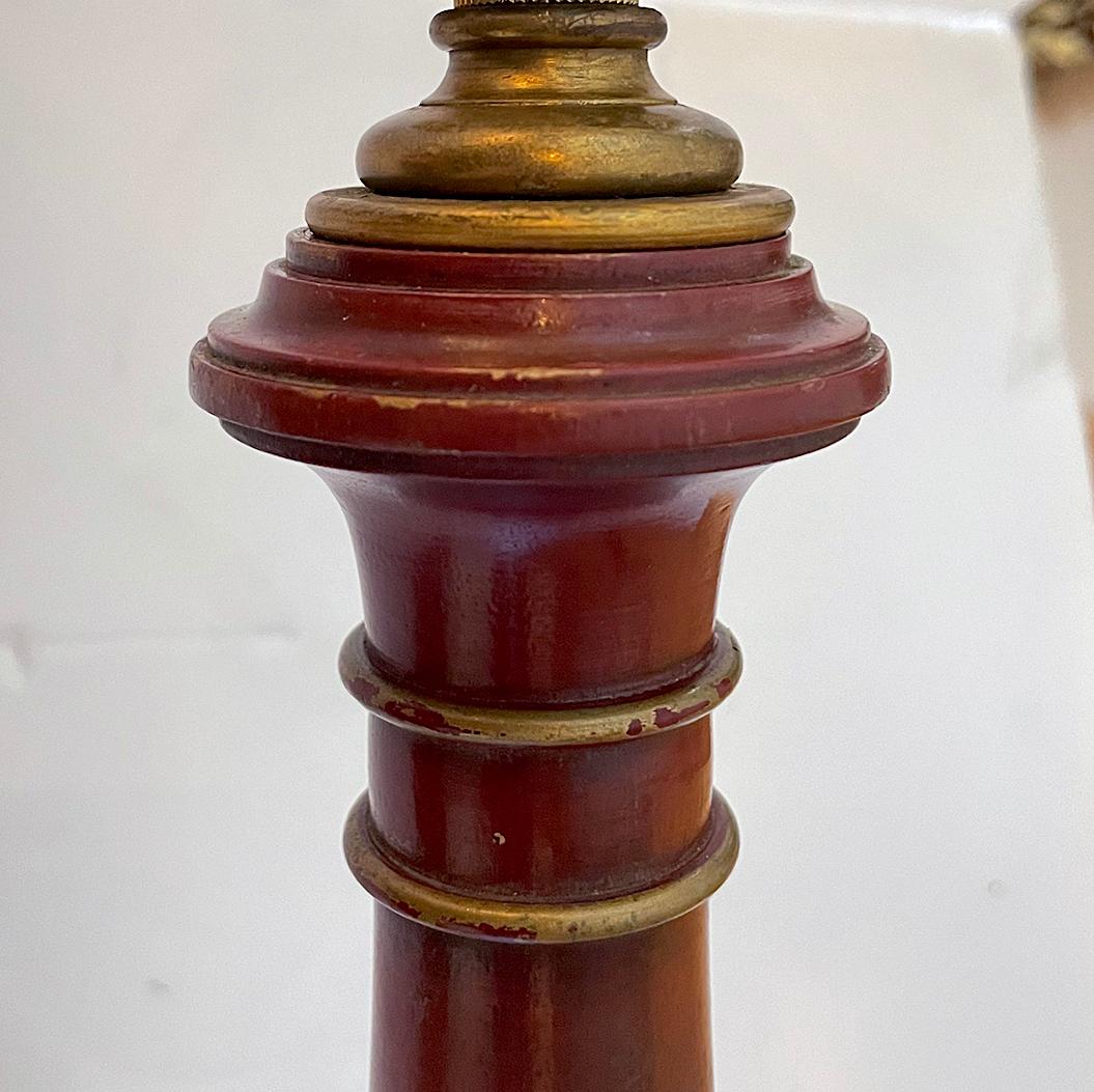 French Red Tole Table Lamp In Good Condition For Sale In New York, NY