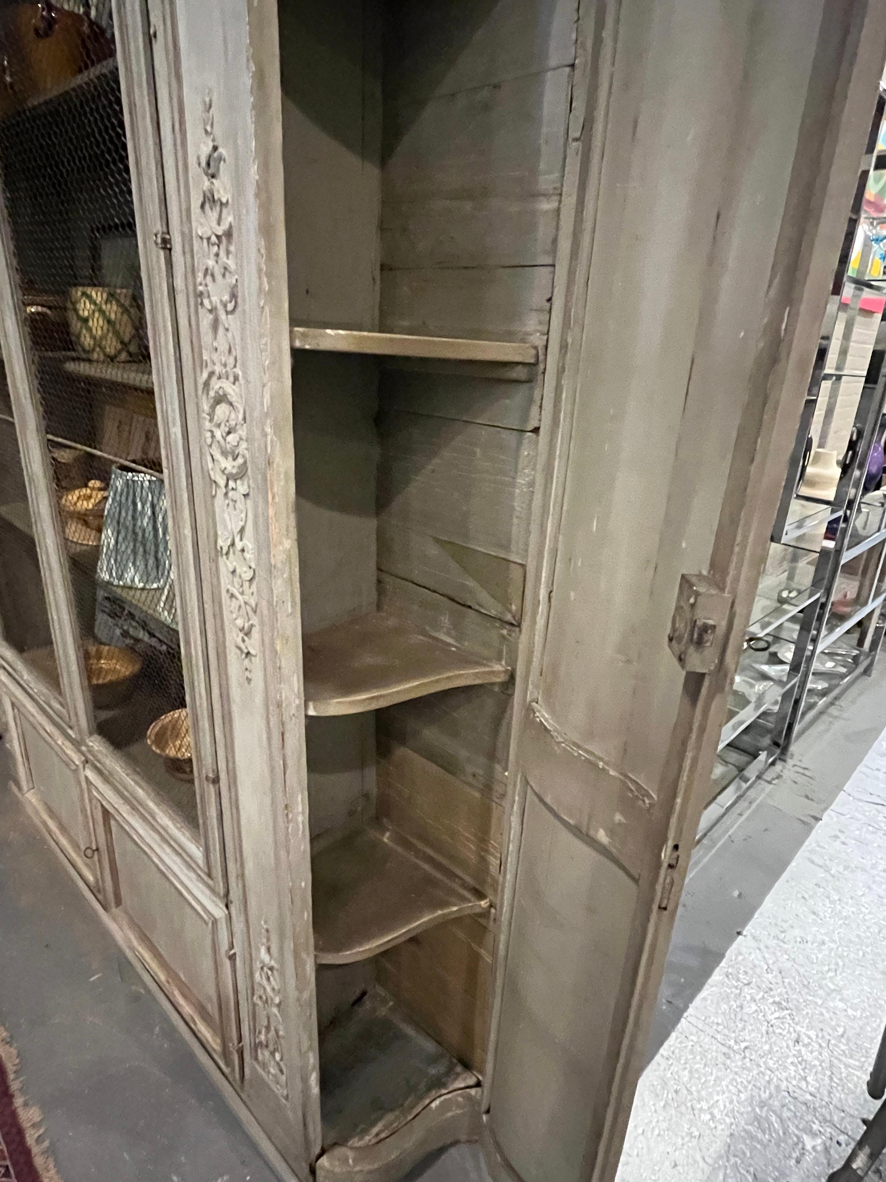 French Régence  Biblioteque, Early 18th Century For Sale 2