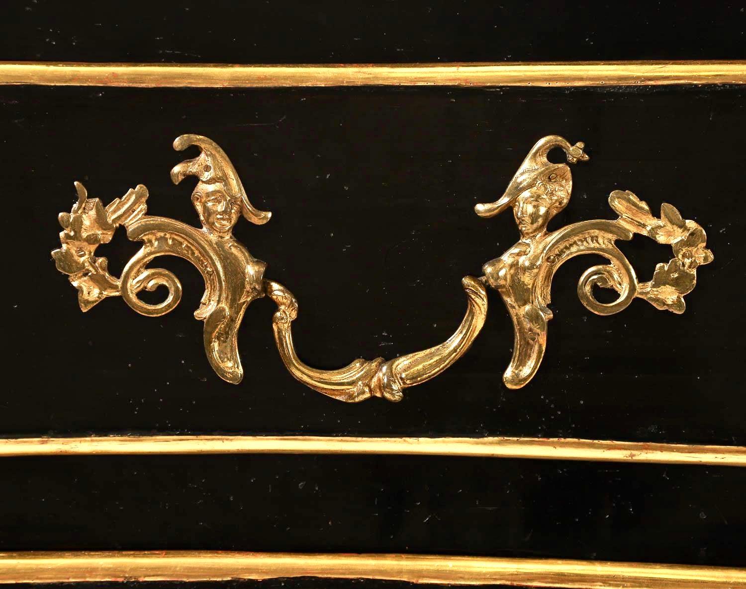 18th Century and Earlier French Regence Black Lacquer Ormolou Mounted Gilded Serpentine Front Commode