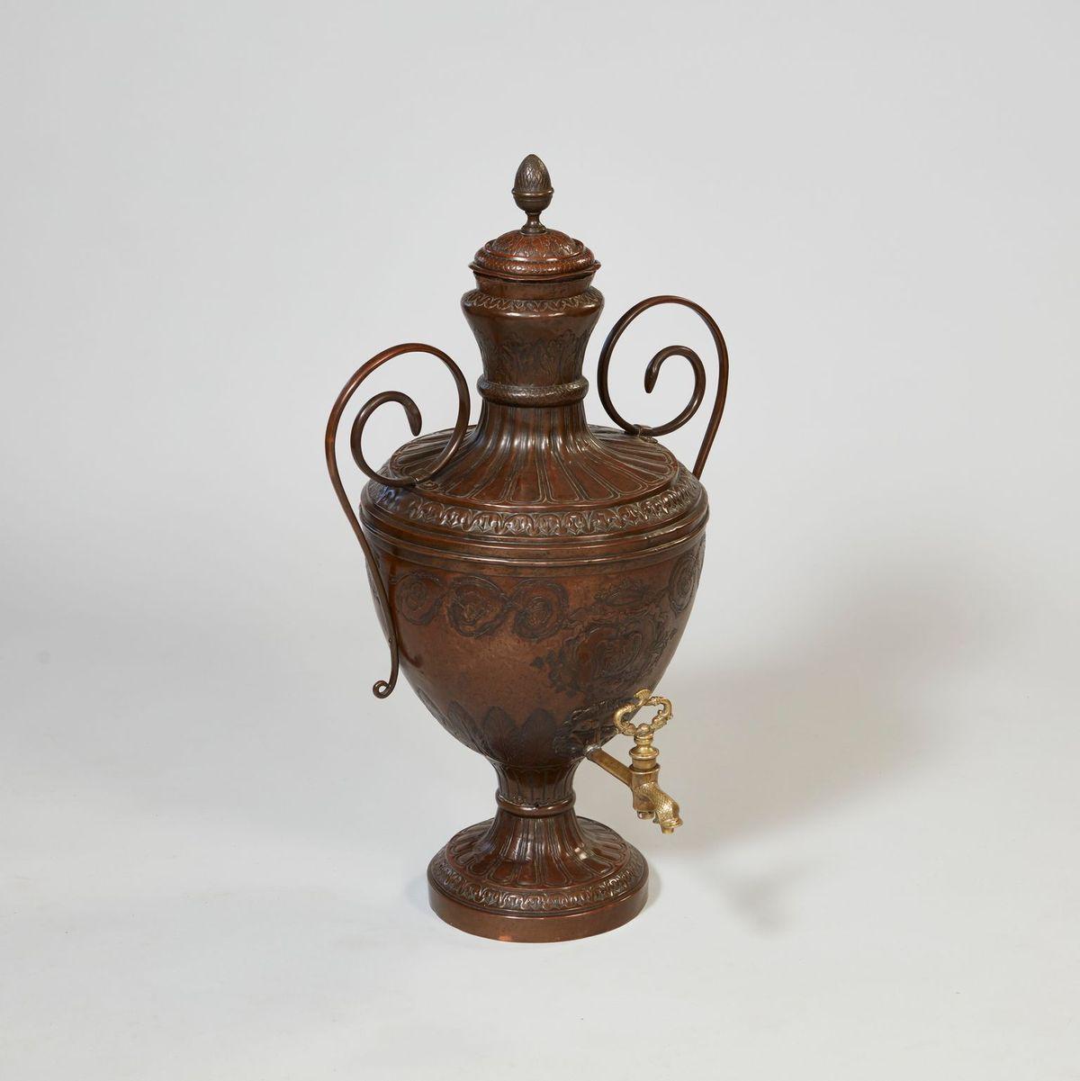 French Regence Copper Wine Urn In Good Condition In Greenwich, CT