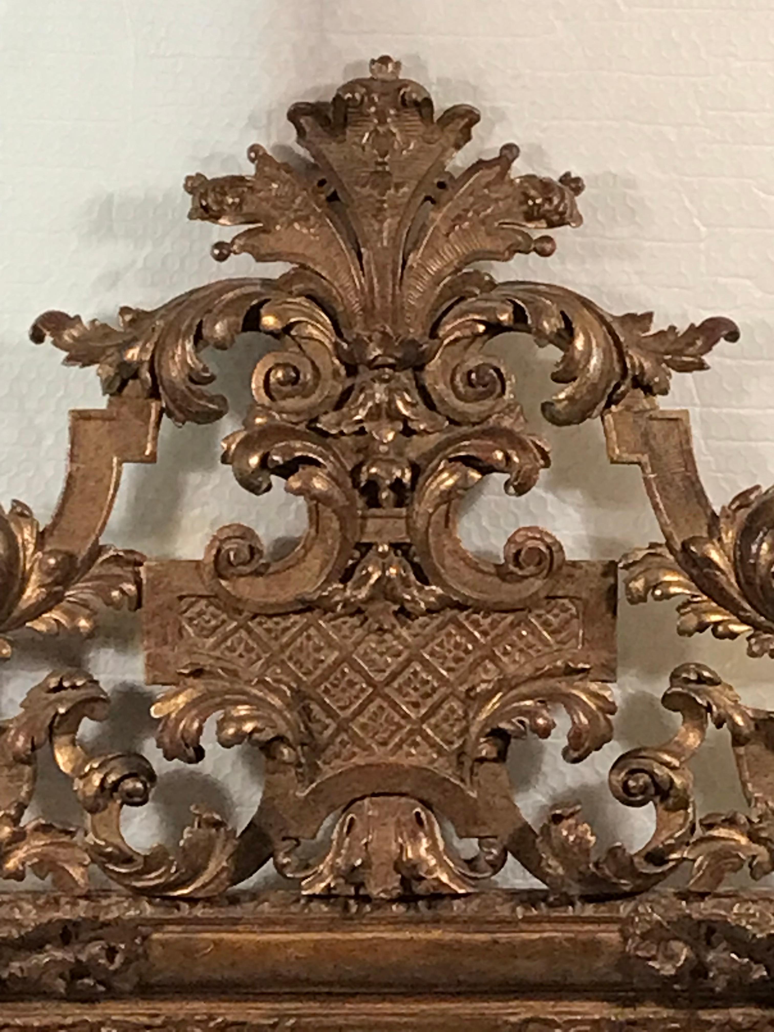 Miroir en bois doré de Régence, XVIIIe siècle Bon état - En vente à Leimen, DE