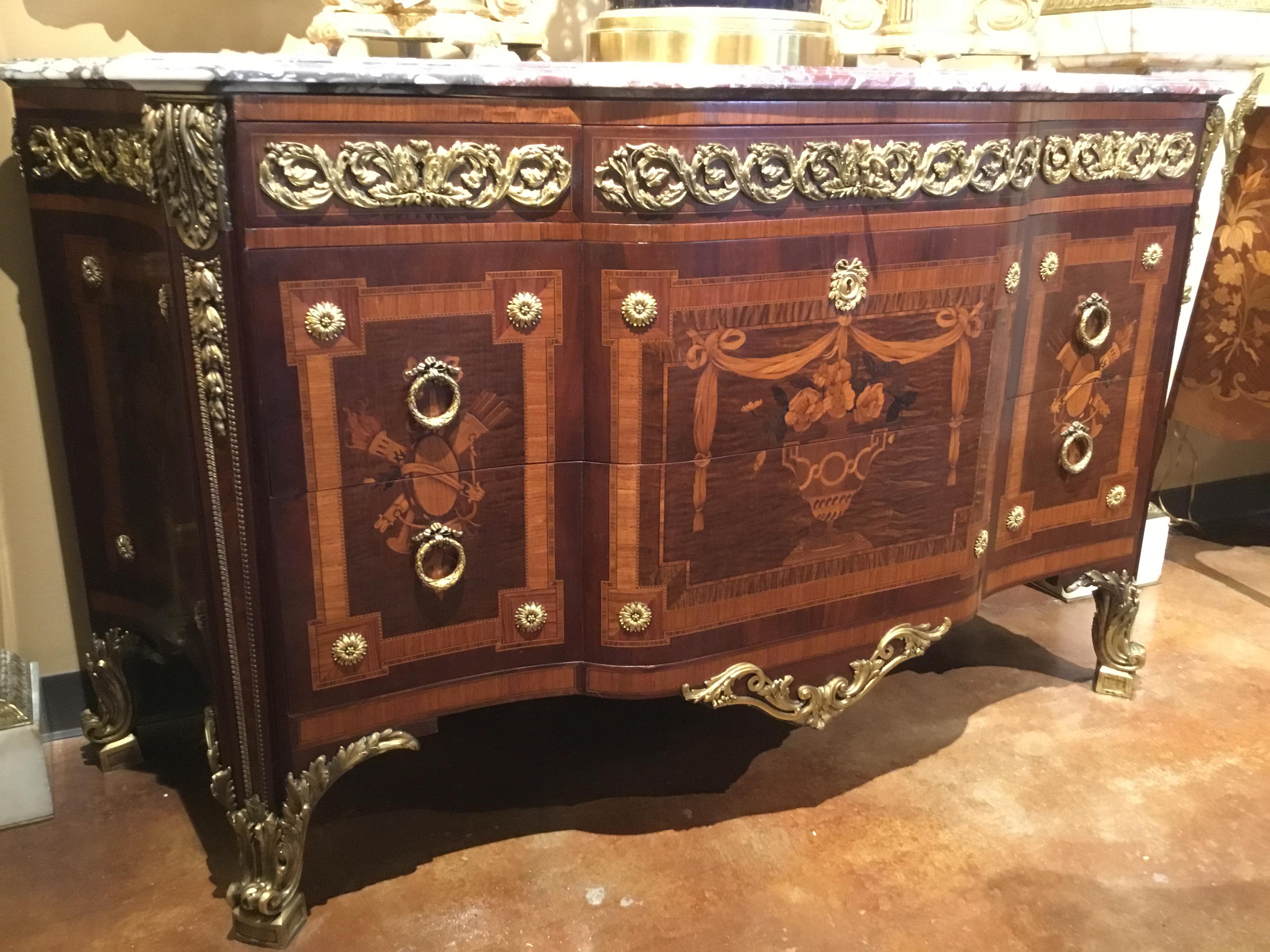 French Regence Marquetry Commode 19th Century with Fine Bronze Dore Mounts 4