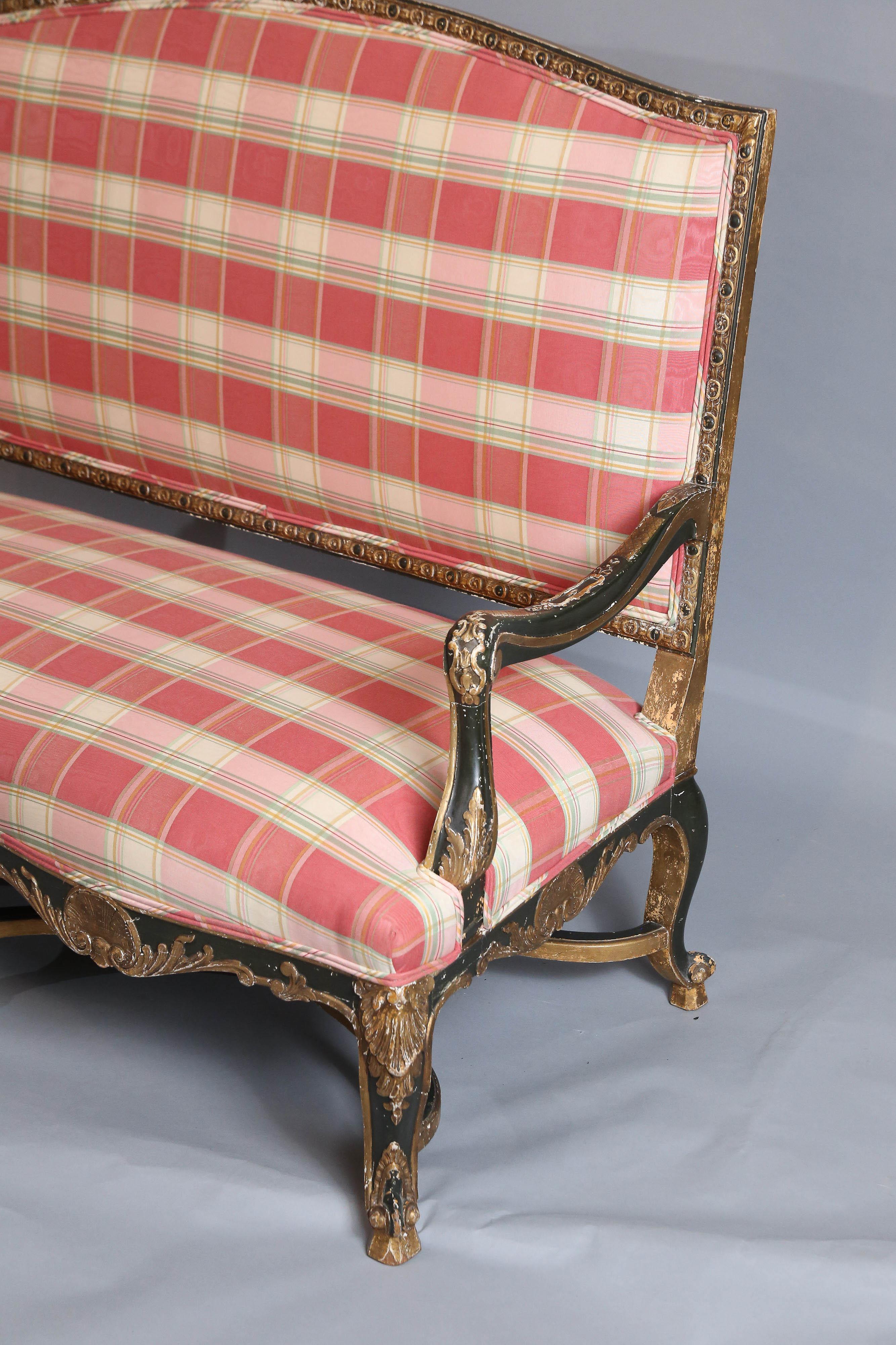 18th Century and Earlier  French Regence Period Black and Gilt  Carved Settee For Sale
