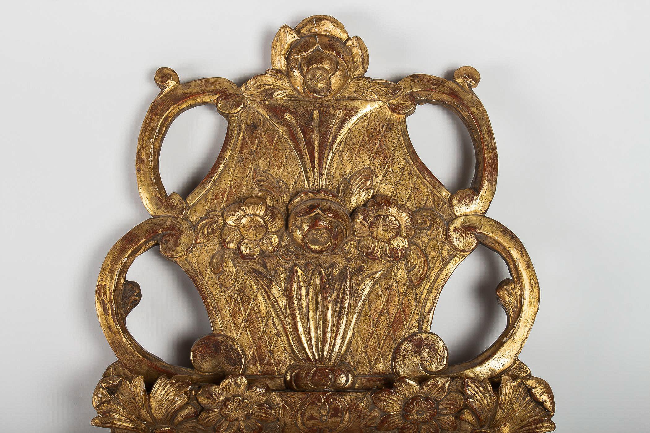 Carved French Regence Provencal Period, Small Giltwood Top-Front Mirror, circa 1720
