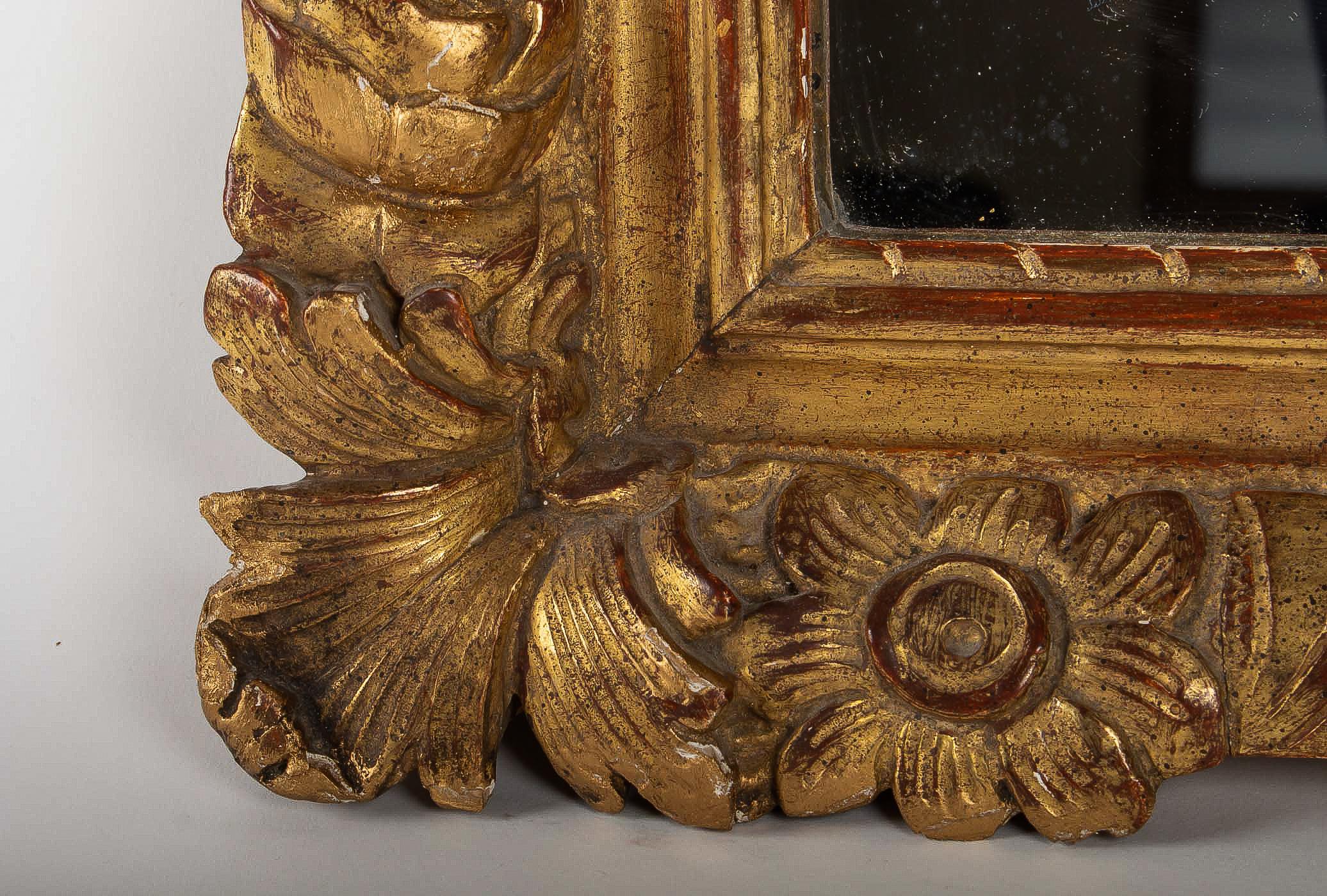 French Regence Provencal Period, Small Giltwood Top-Front Mirror, circa 1720 1