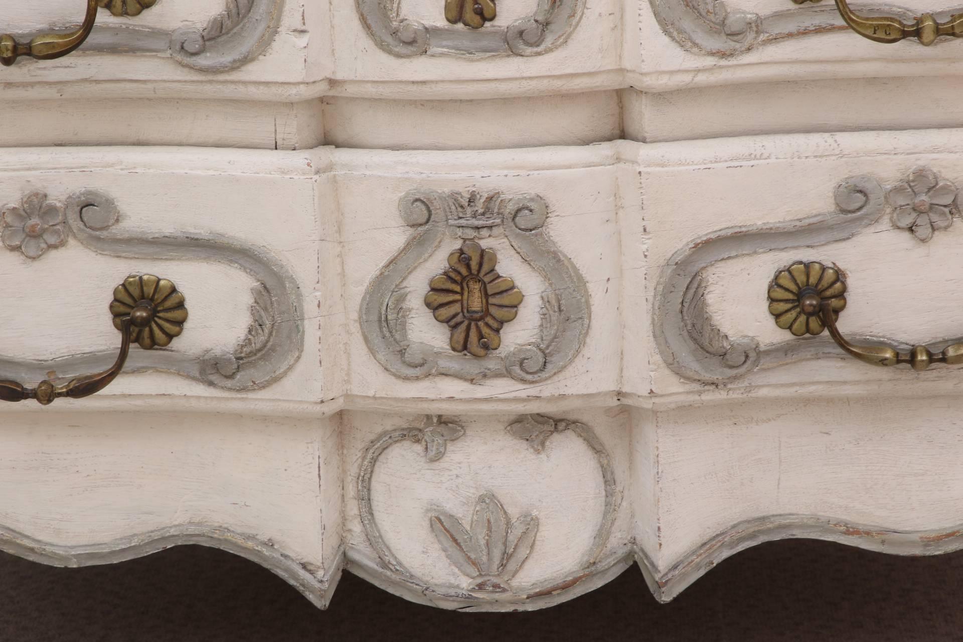 French Regence Provinical Bombe Commode Carved and Paint Decorated, 18th Century In Good Condition In Bridgeport, CT