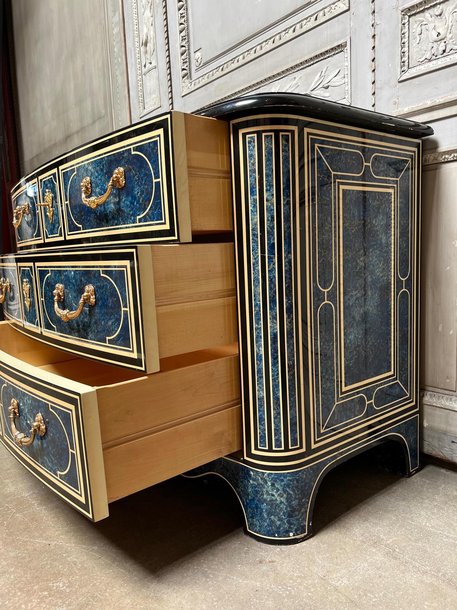 French Regence Style Commode with a Blue, White and Black Lacquered Finish For Sale 4