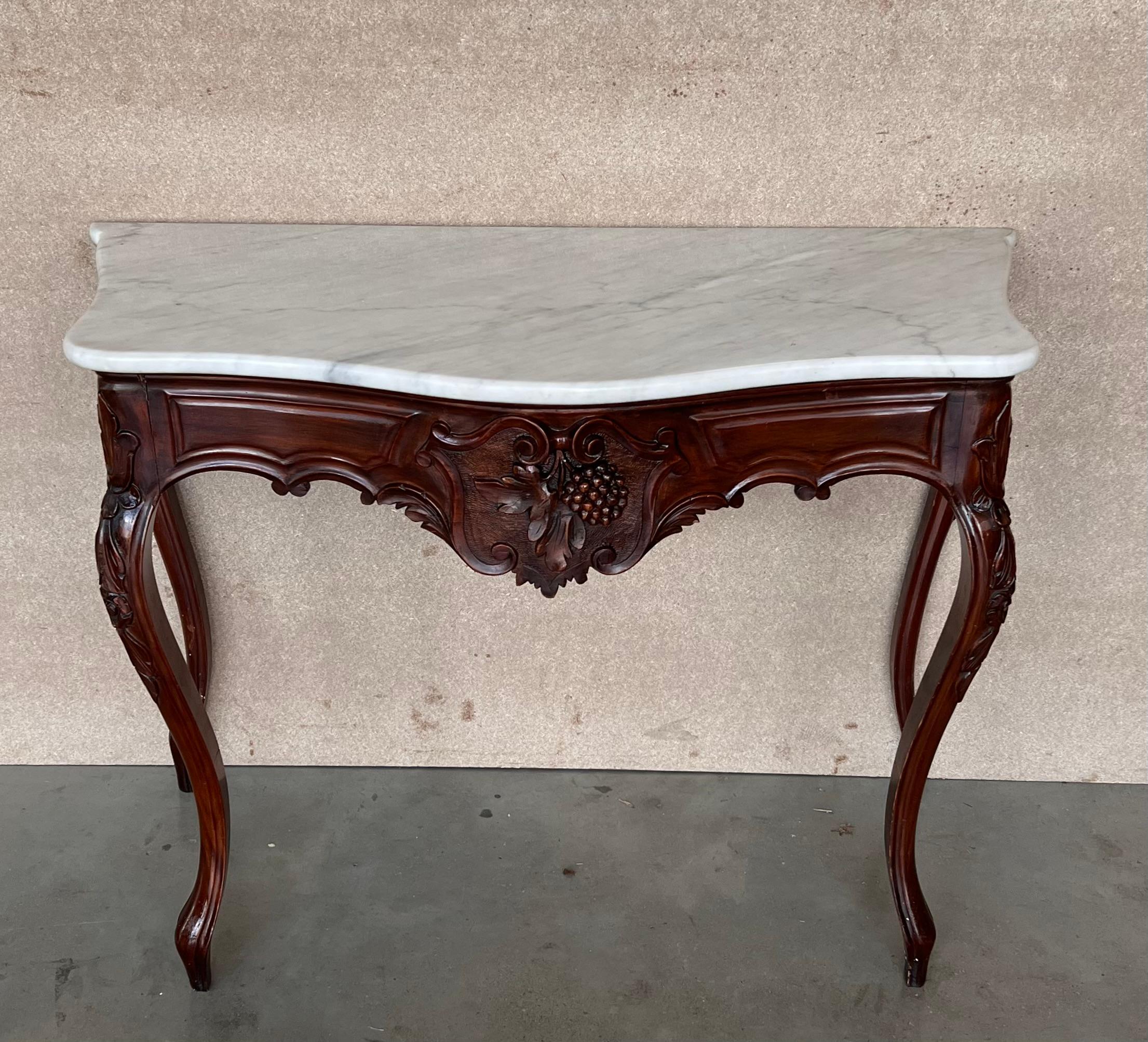French Regency Carved Walnut Console Table with White Marble Top In Good Condition For Sale In Miami, FL