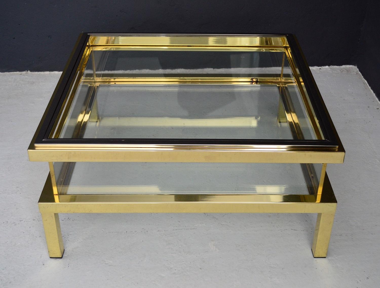 Hollywood Regency French Regency Coffee Table with Brass Sliding Showcase by Maison Jansen, 1970s