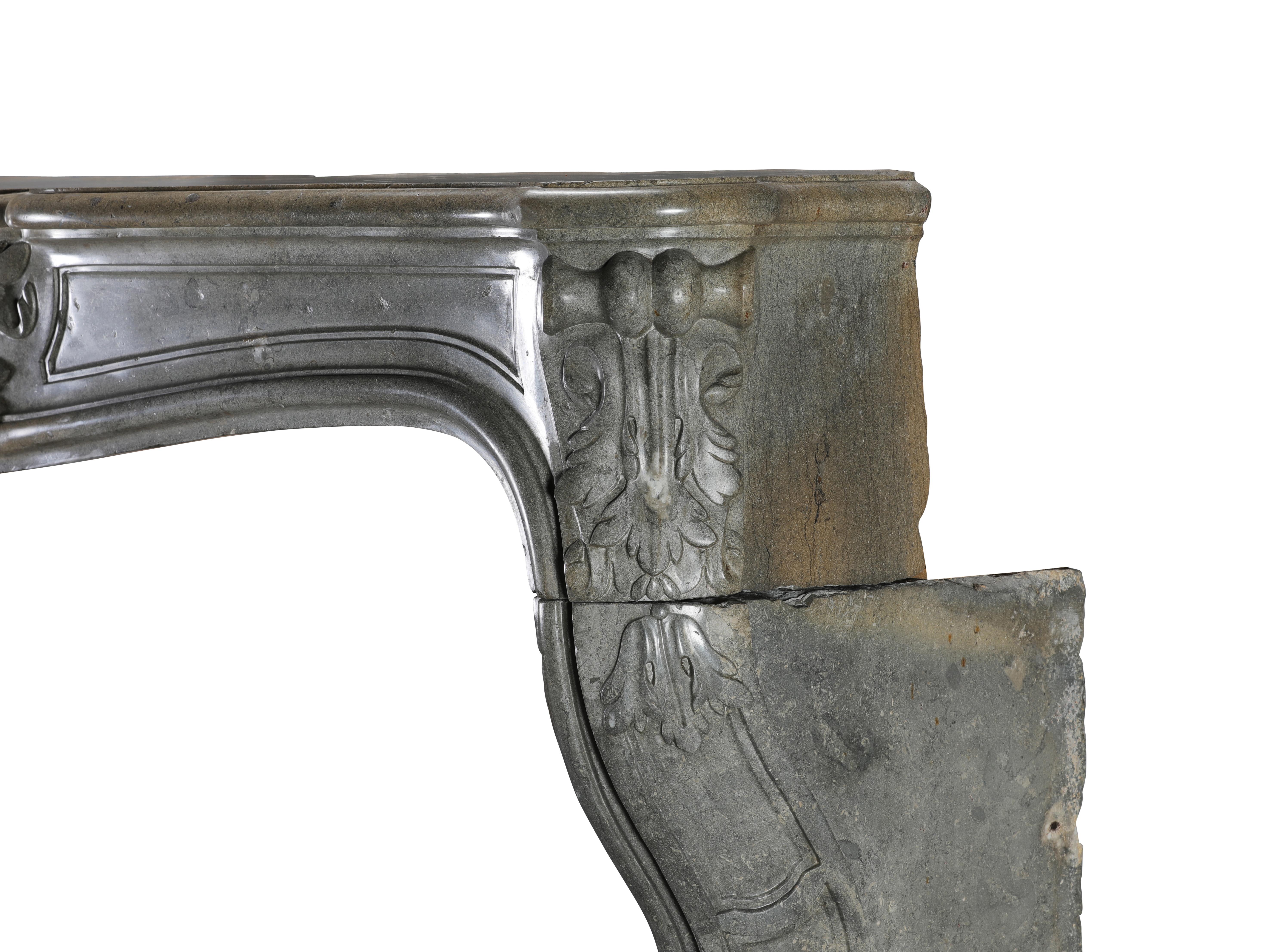 French Regency Fireplace Surround in Bleu-Grey Stone  Antique Mantel For Sale 6