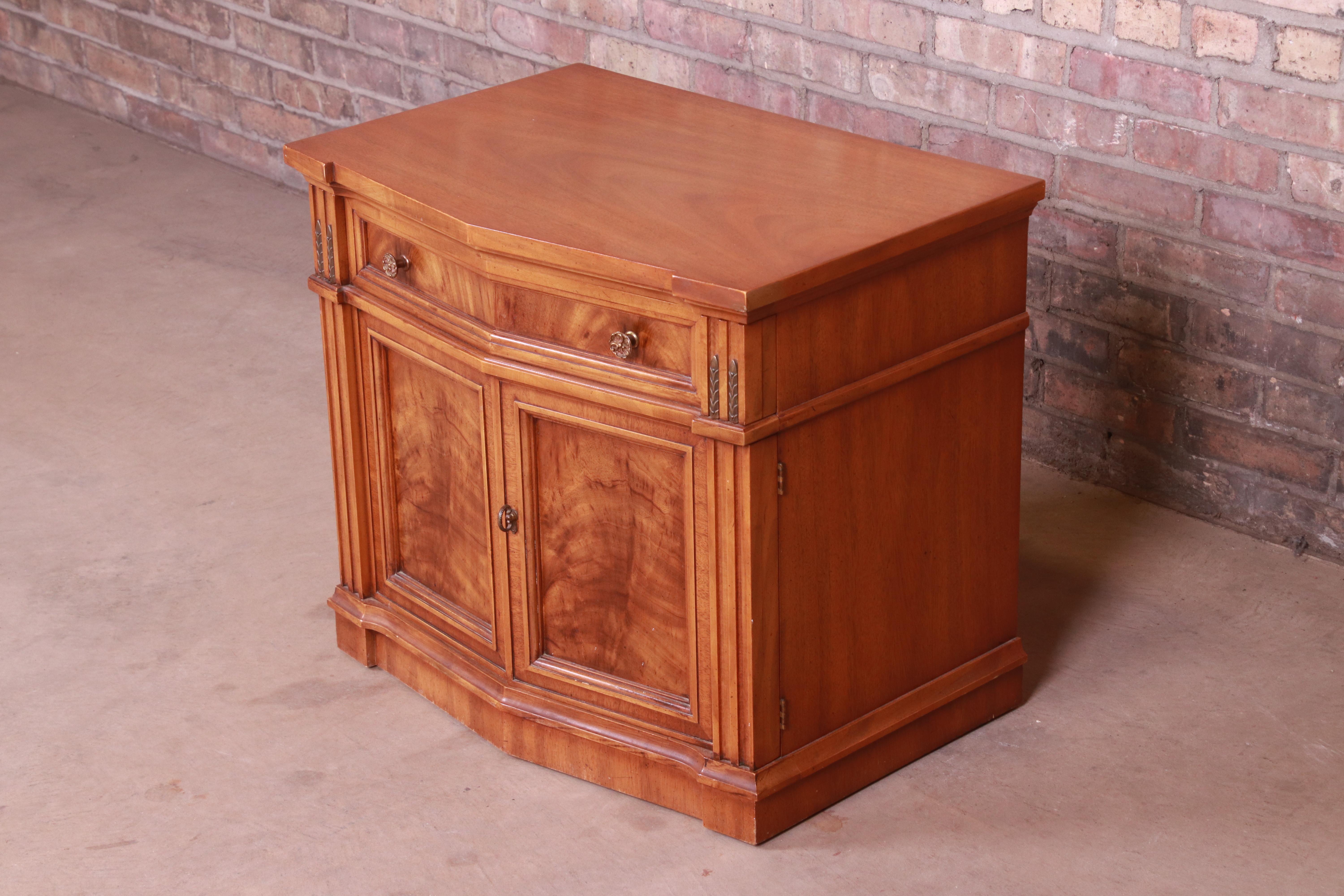 French Regency Flame Mahogany Nightstand by J.L. Metz, 1960s In Good Condition In South Bend, IN