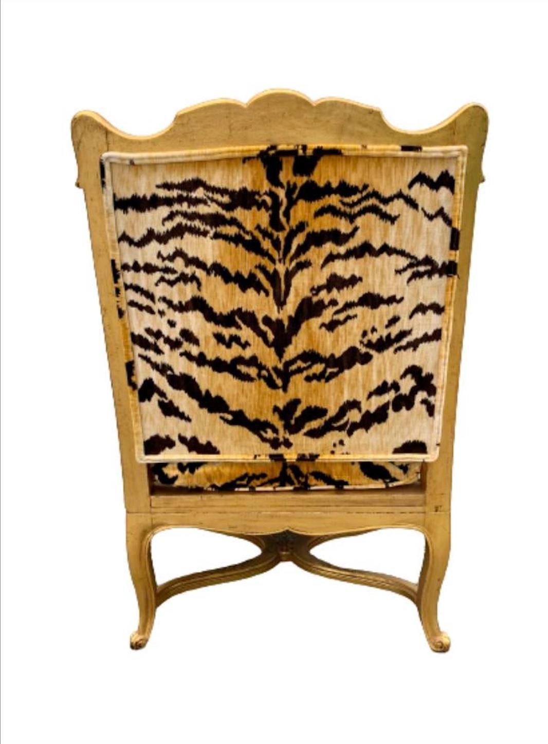 French Regency Giltwood Fauteuil Lounge Chair in Scalamandré Le Tigre Tiger Silk For Sale 4