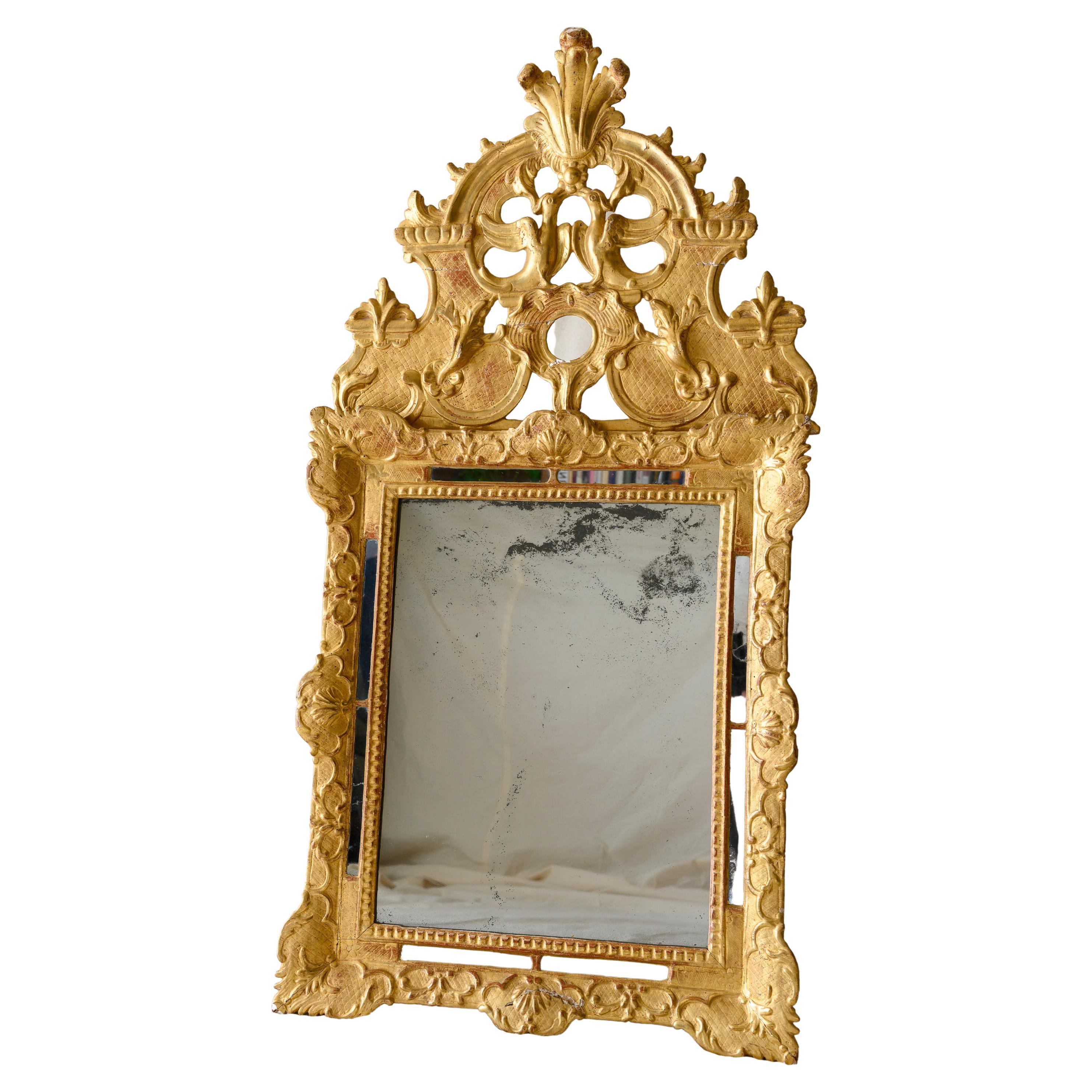 Miroir de mariage en bois pailleté d'époque Régence française en vente