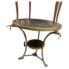 Tavolo Gueridon in bronzo massiccio della Reggenza francese con piano in marmo e anello