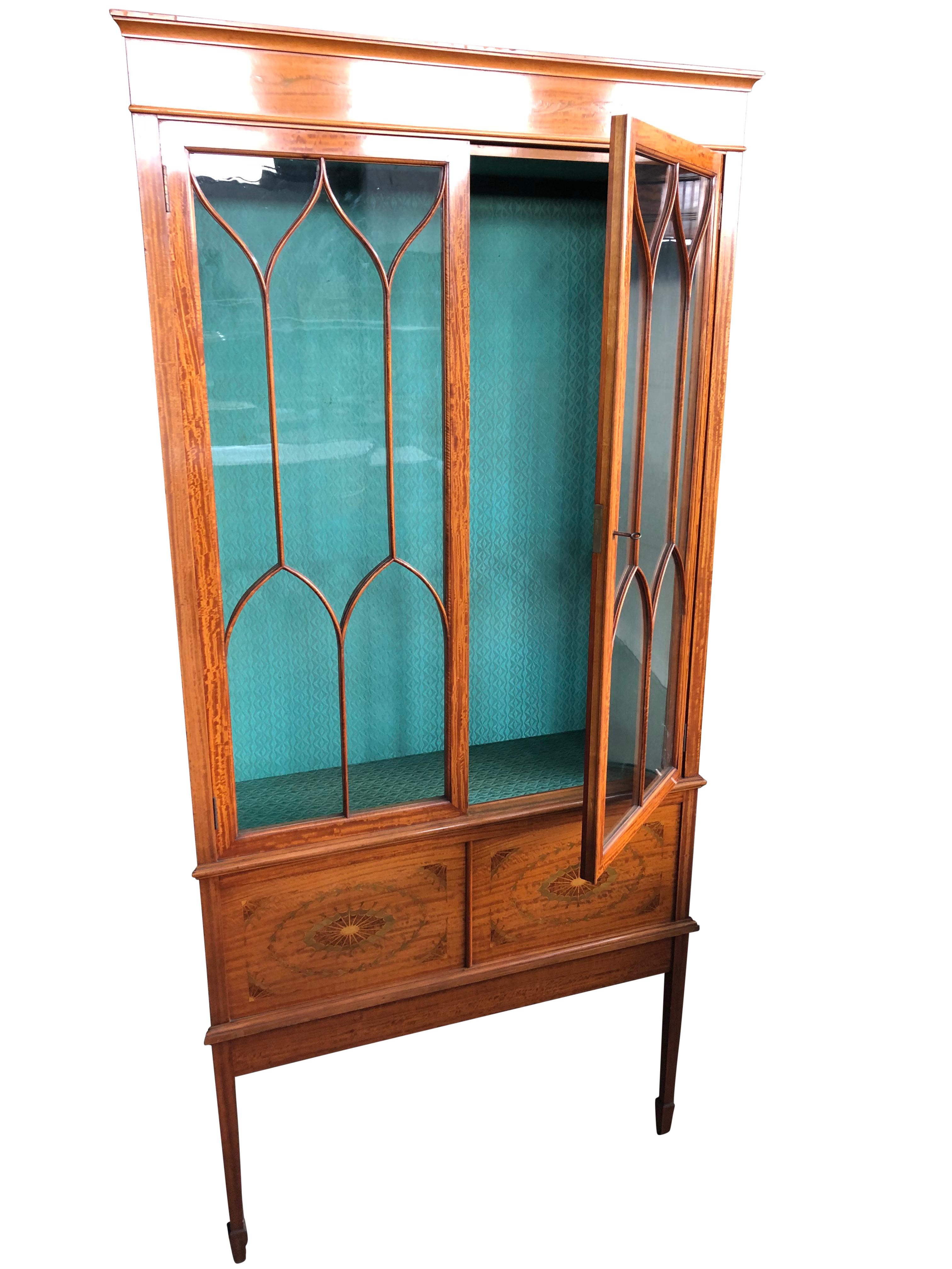 French Regency Style Sheraton Cabinet, 19th Century For Sale 5