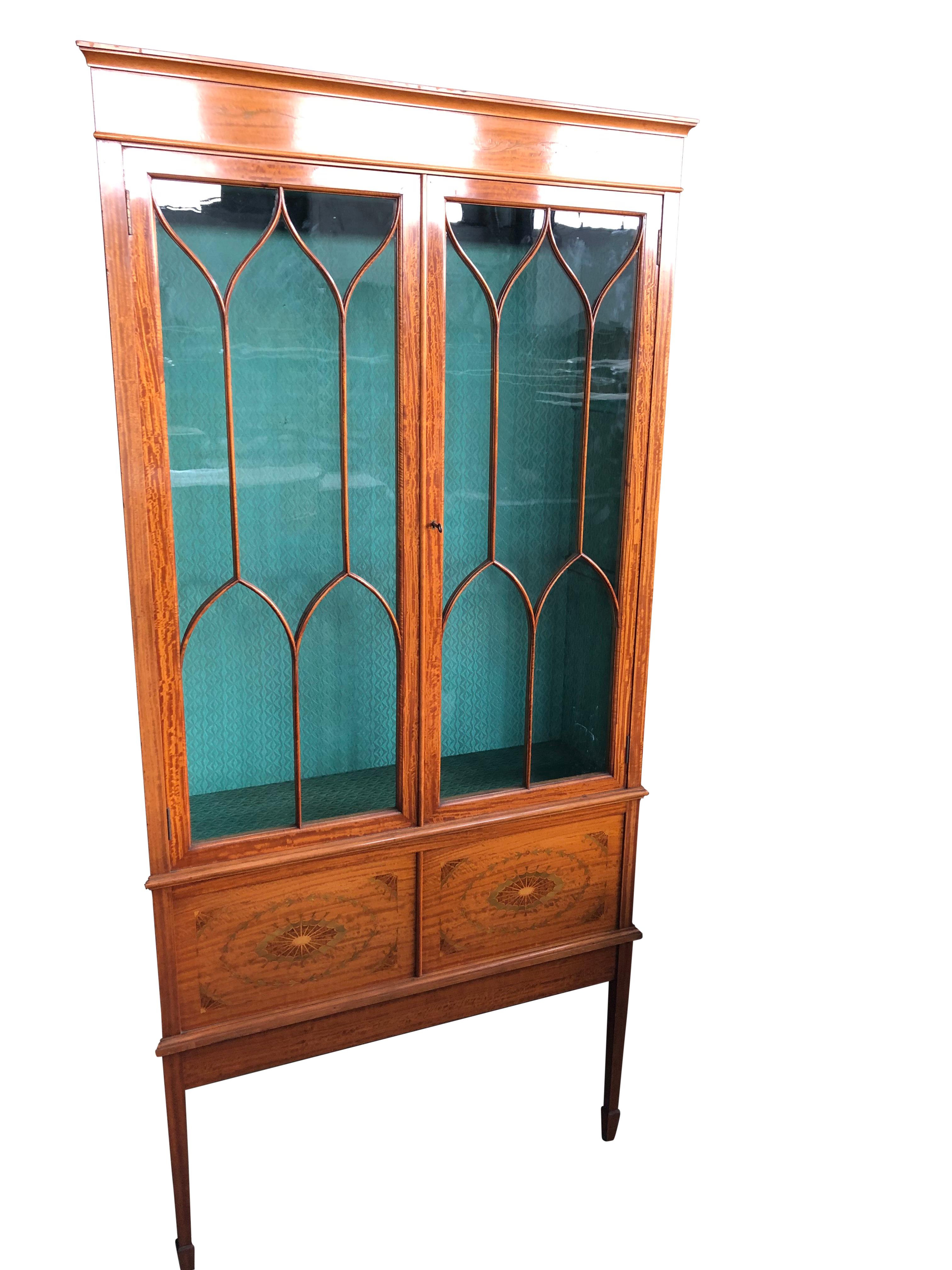 French Regency Style Sheraton Cabinet, 19th Century For Sale 3