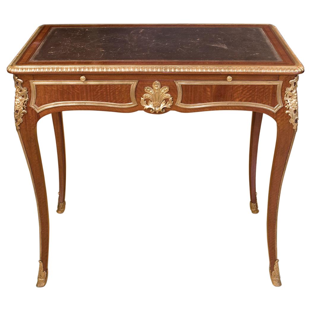 Bureau de style Régence française, signé par le marqueur d'ébénisterie français G. Durand