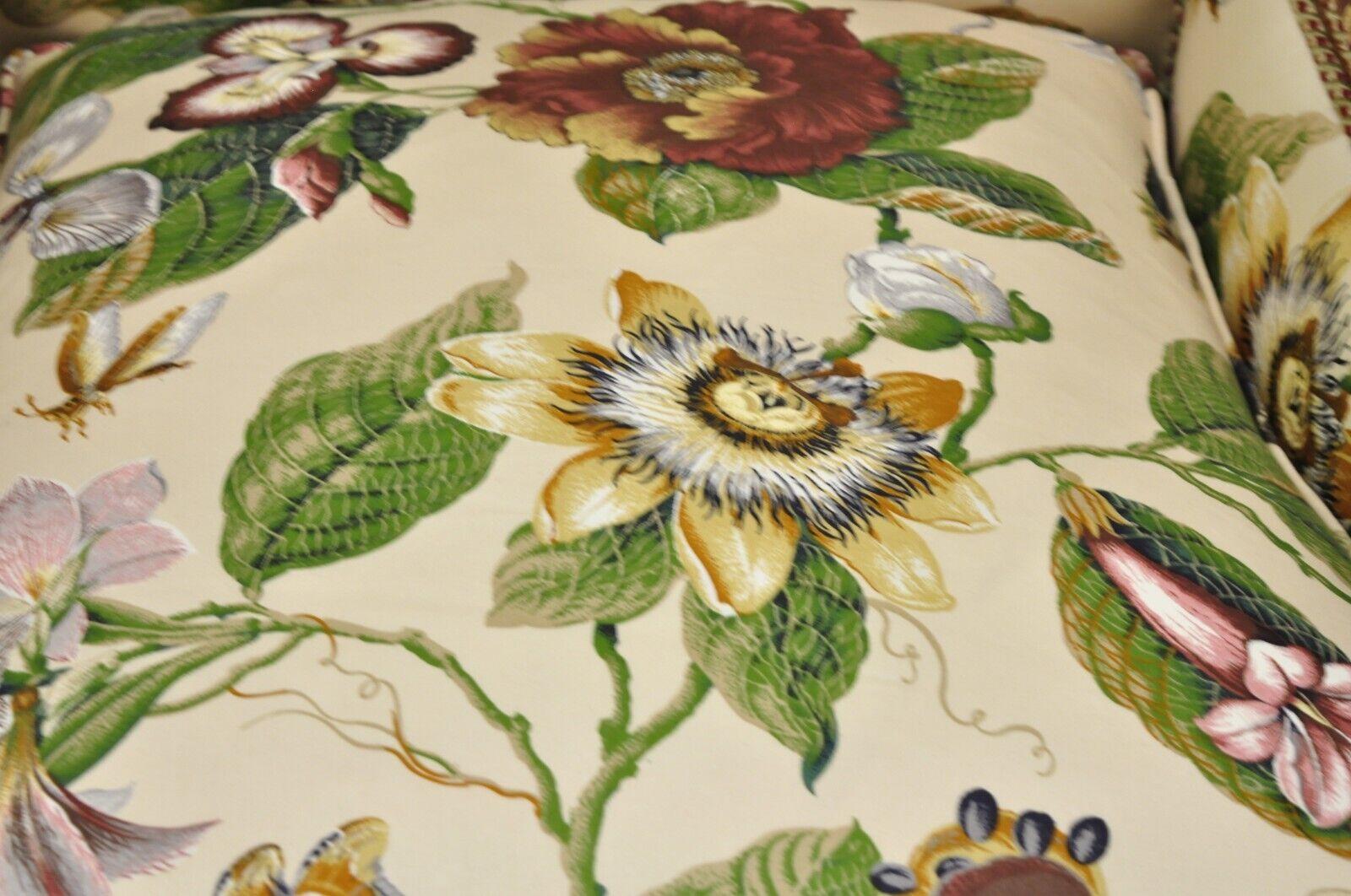 Paire de fauteuils club de style Régence française avec cadre en acajou à imprimé floral en vente 2