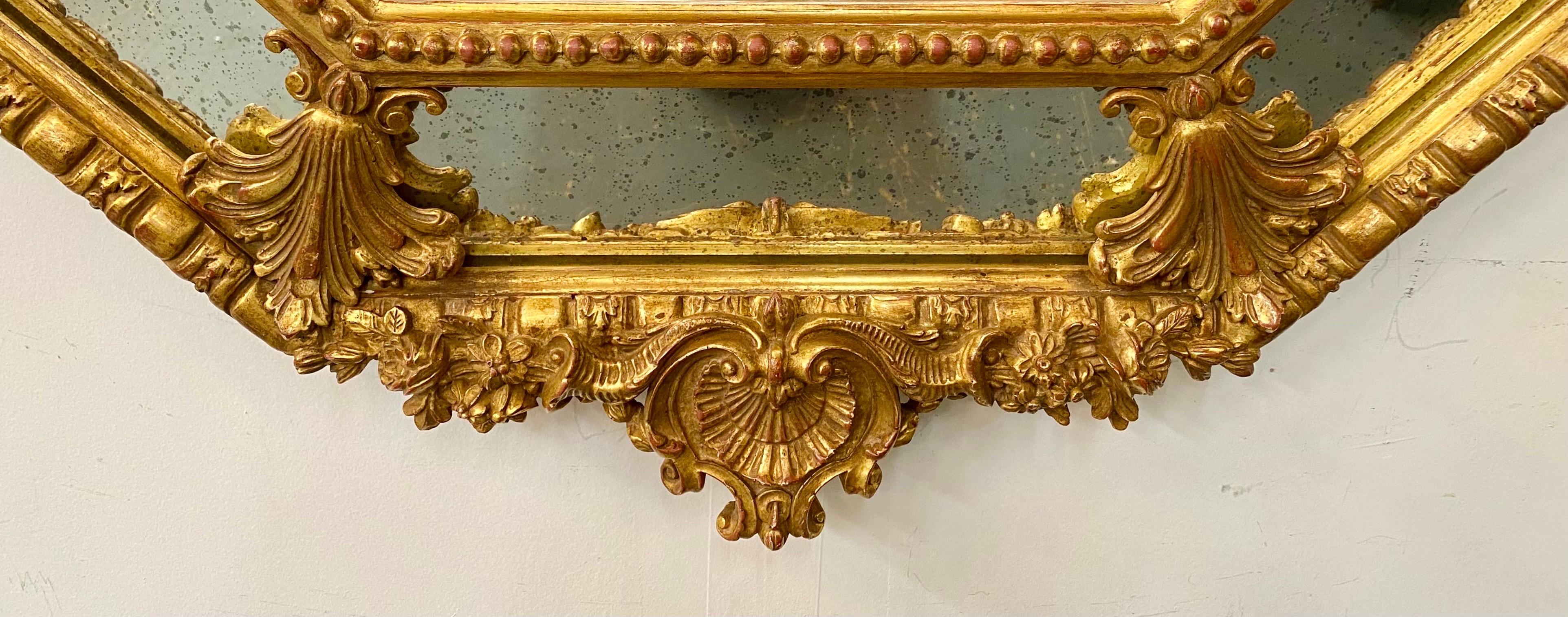 Achteckiger Wand-, Konsolen- oder Kaminsims-Spiegel im französischen Regency-Stil aus Giltwood im Angebot 1