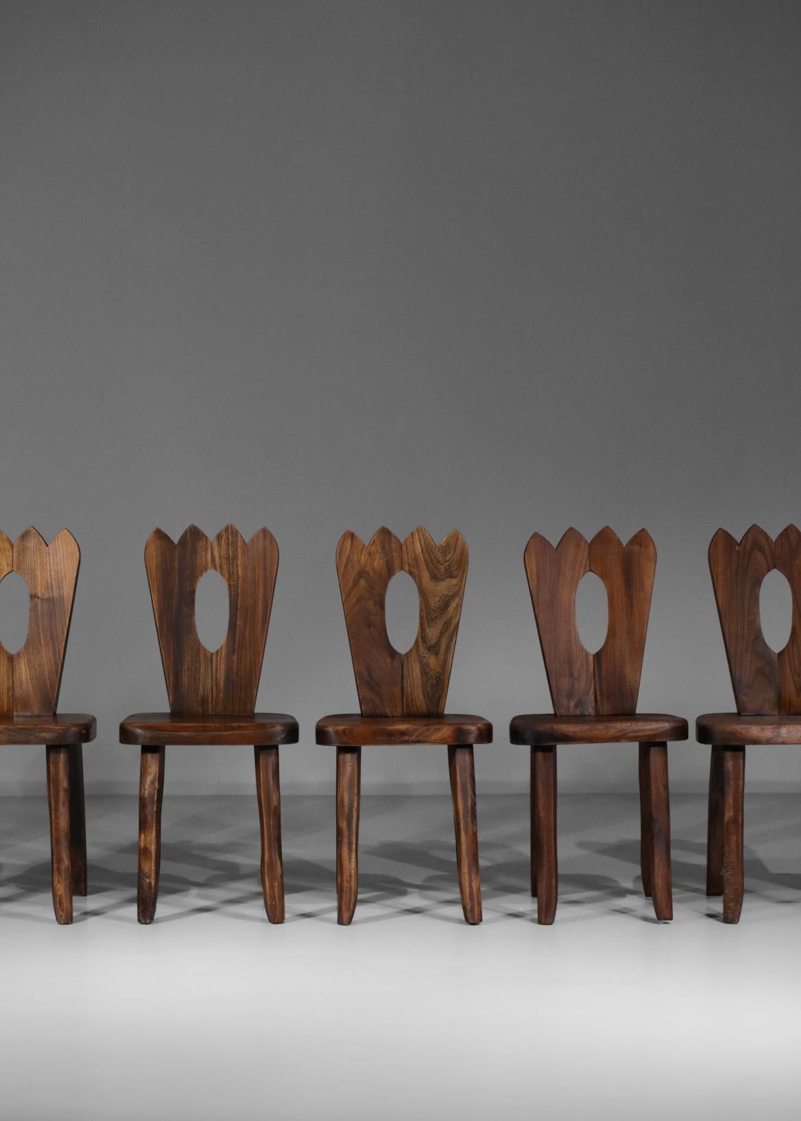 French Regionalist Chair in Solid Elm Style Hanninen Olavi In Good Condition In Ternay, Auvergne-Rhône-Alpes