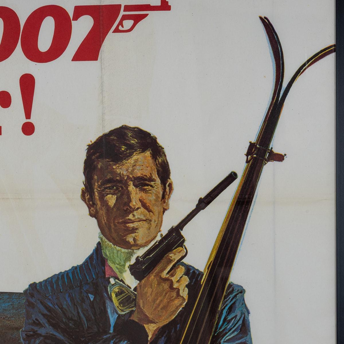 20th Century French Release James Bond 007 'On Her Majesty's Secret Service' Poster c.1969 For Sale