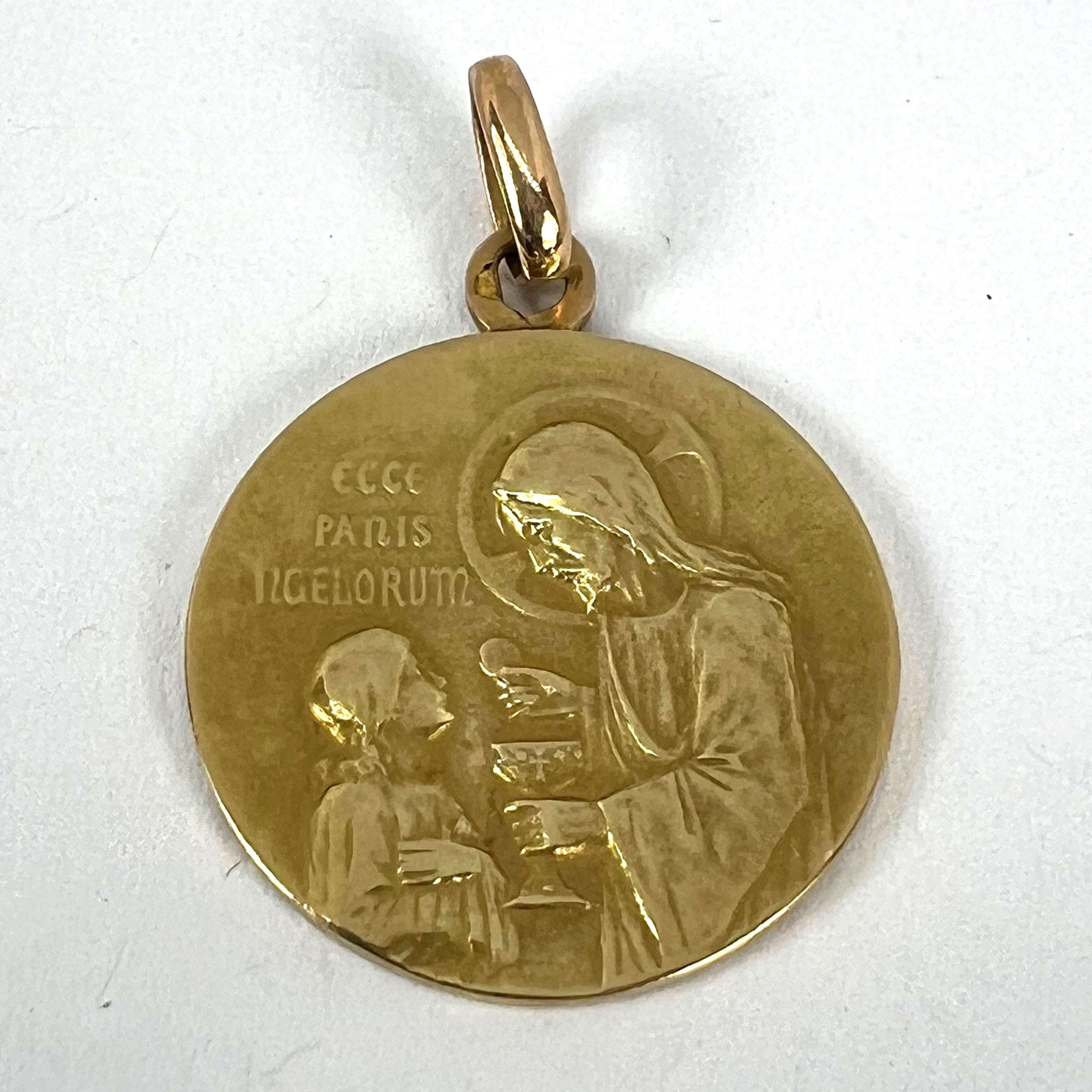 Ciondolo religioso francese con medaglia in oro giallo 18 carati raffigurante Gesù Cristo e la sua Santa Comunione in vendita 8