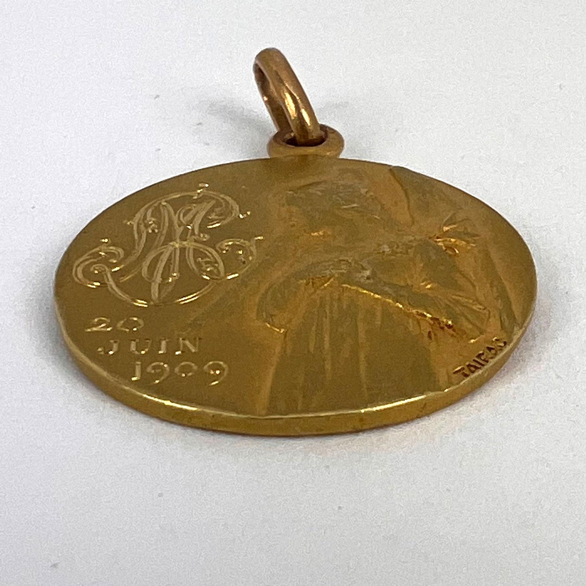 French Religious Medal Angel Jesus Communion 18K Yellow Gold Charm Pendant For Sale 11