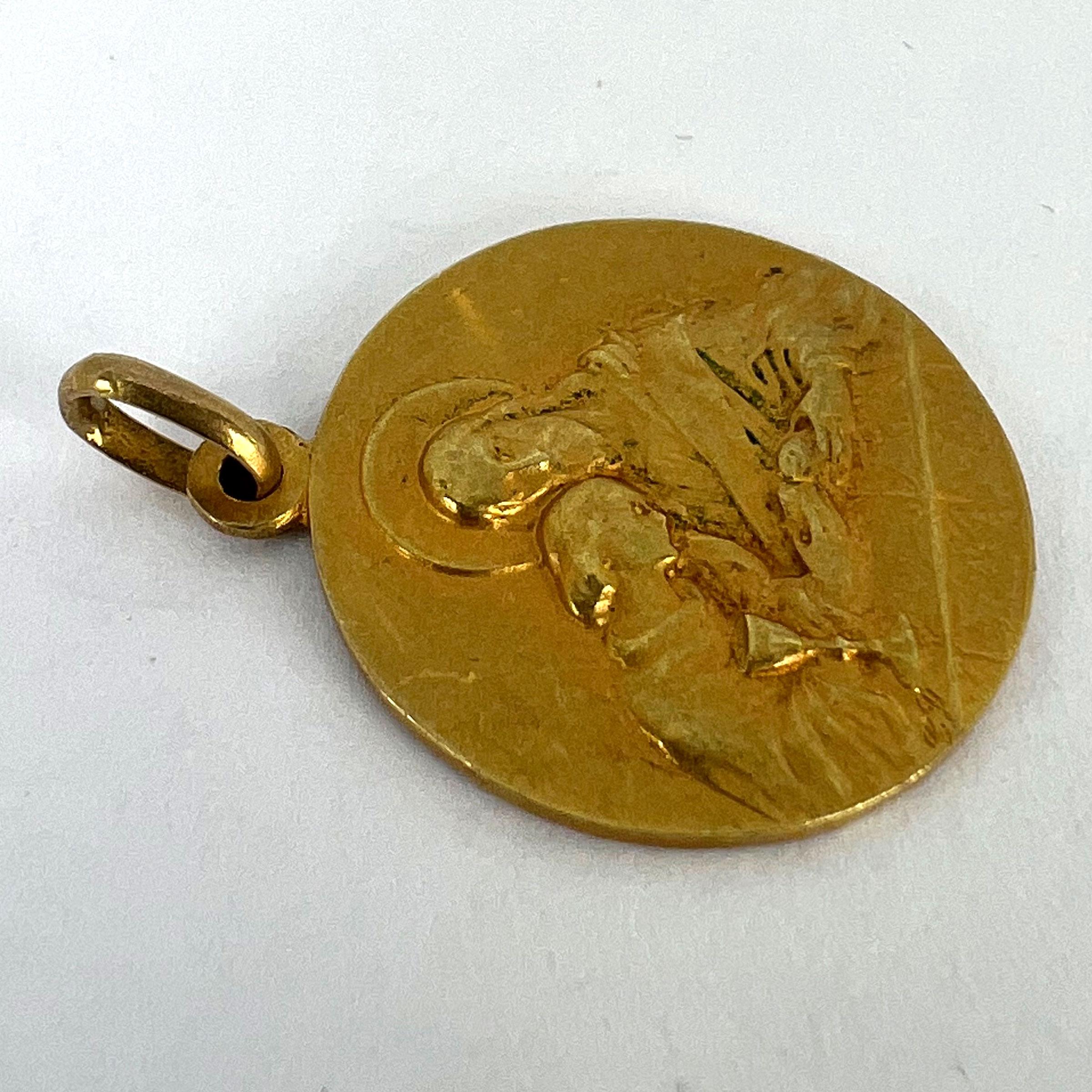Französische religiöse Medaille Jesus Christ Heilige Kommunion 18K Gelbgold Charm-Anhänger im Angebot 9