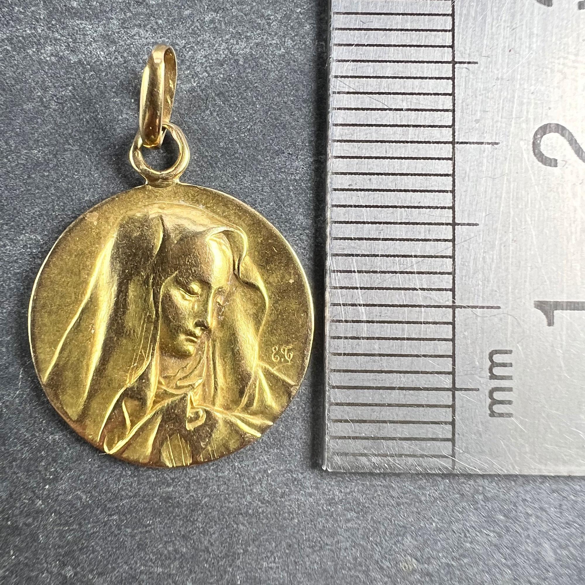 French Religious Virgin Mary 18K Yellow Gold Medal Pendant For Sale 6