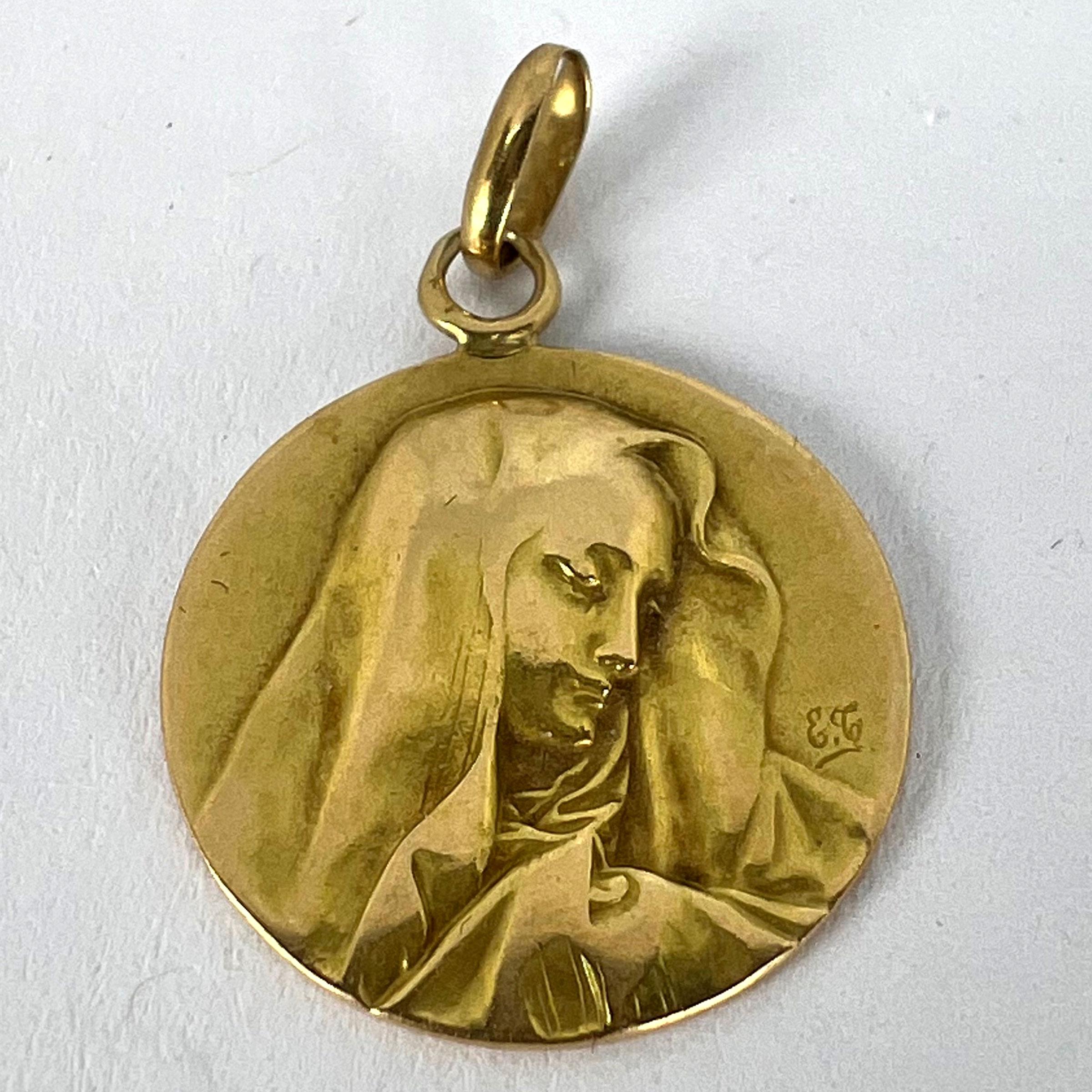 Französisch religiöse Jungfrau Maria 18K Gelb Gold Medal Anhänger im Angebot 9