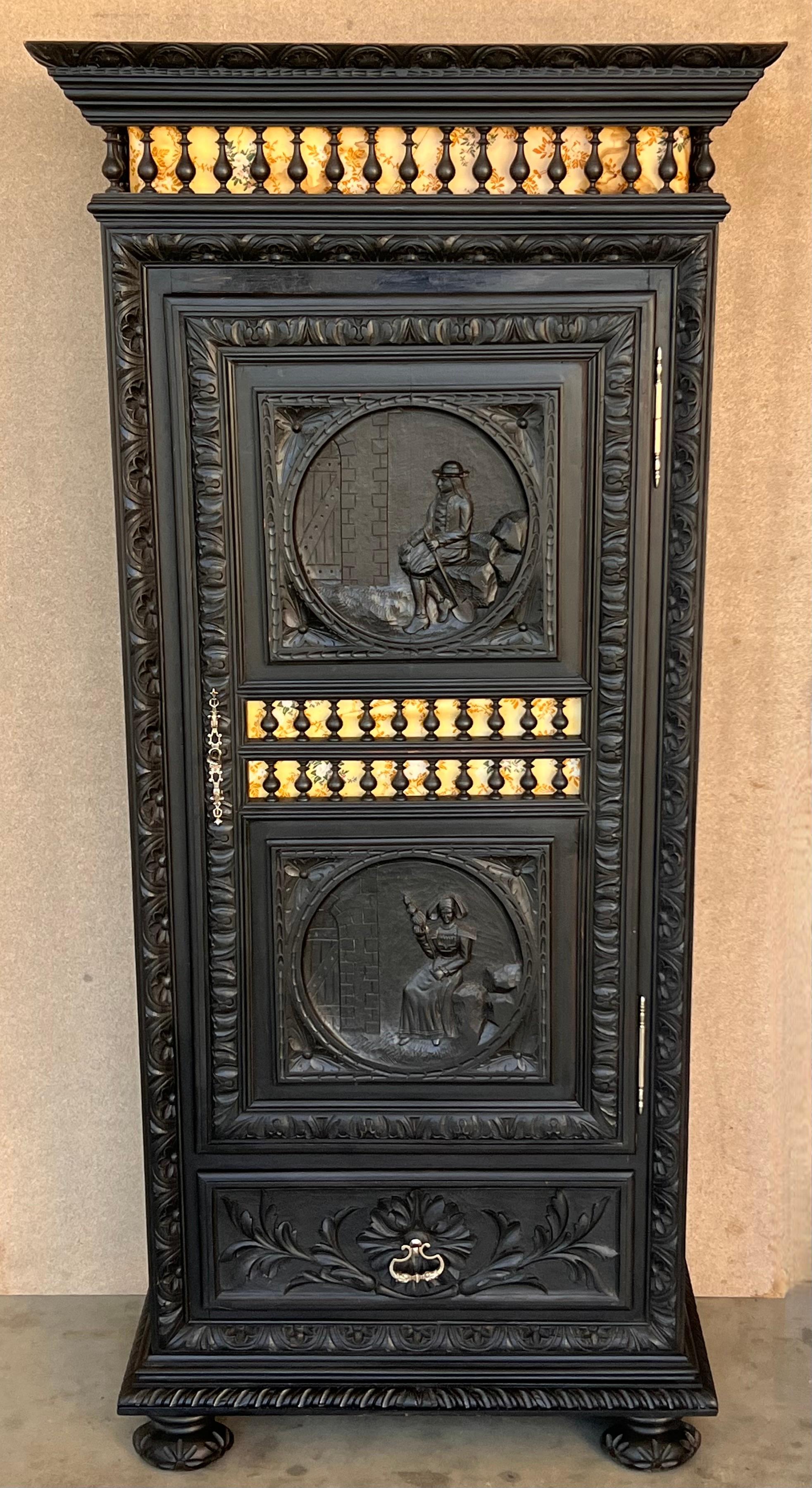 French Renaissance Armoire with Carved  one door and drawer In Good Condition For Sale In Miami, FL