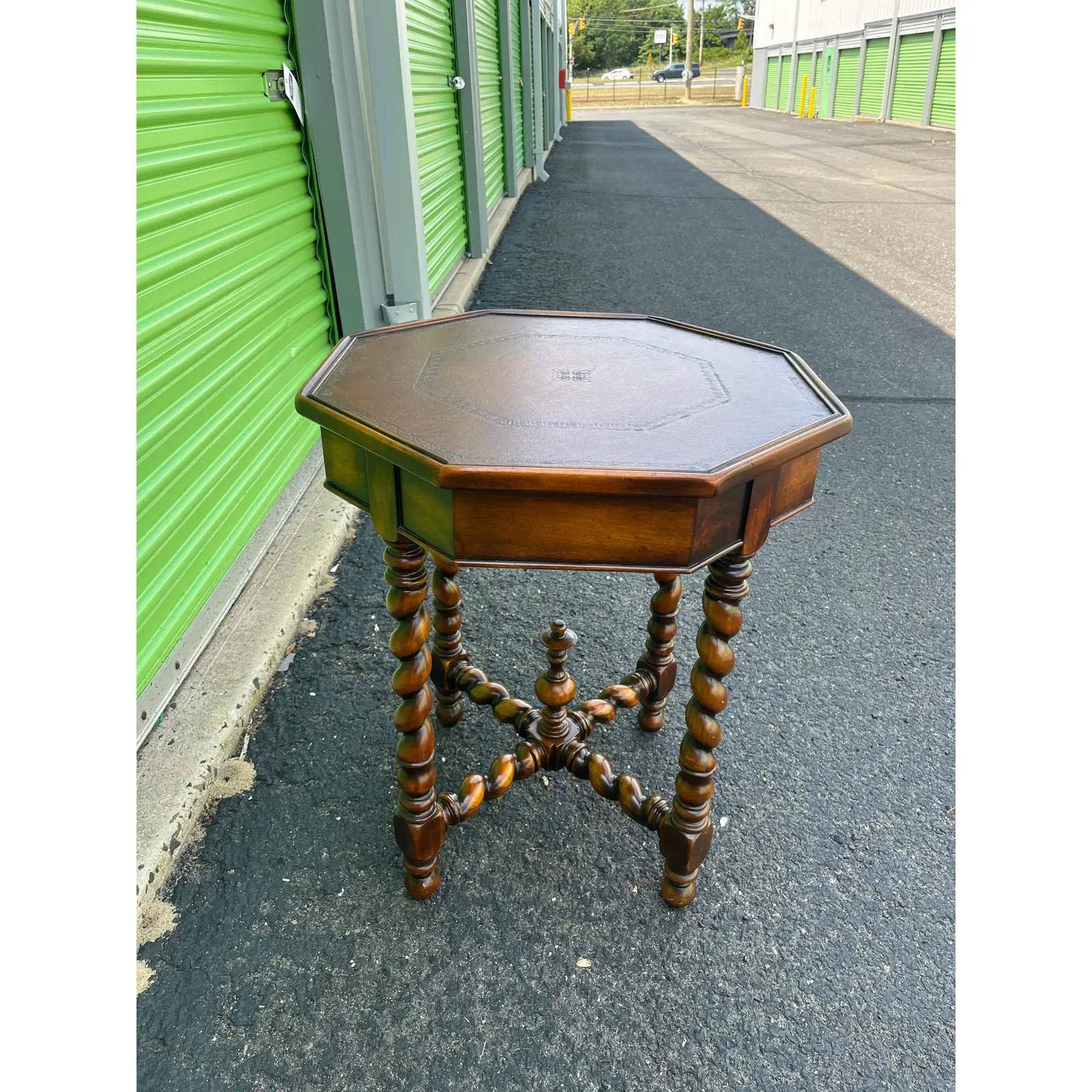 20th Century French Renaissance Barley Twist Octagonal End Table For Sale
