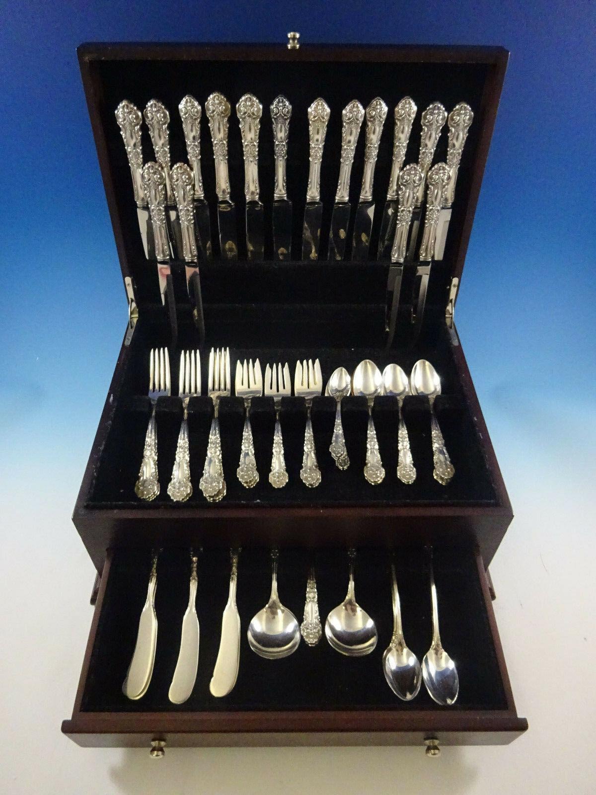 French Renaissance by Reed & Barton sterling silver Flatware set - 72 Pieces. This set includes:

8 knives, 8 7/8