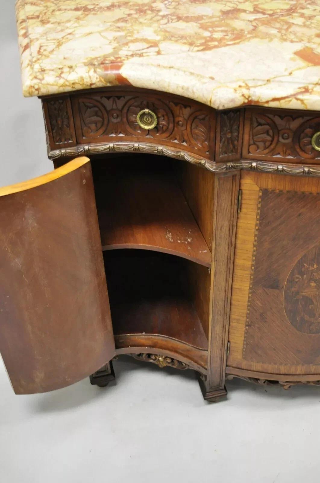 Credenza buffet rinascimentale francese Luigi XV con intarsi in marmo in vendita 1