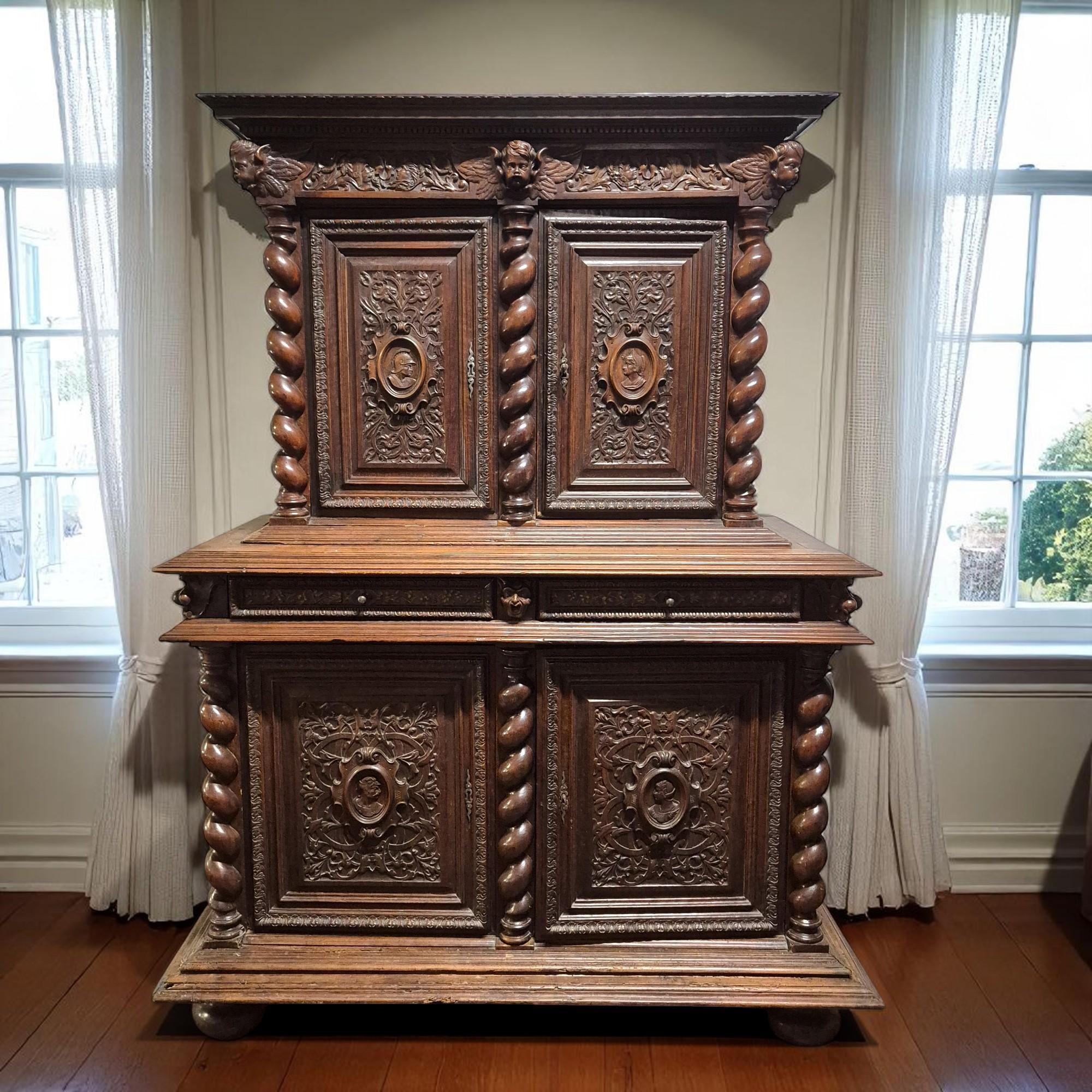 Hand-Carved French Renaissance Revival Carved Oak Buffet à Deux Corps, 19 Century For Sale