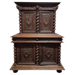 French Renaissance Revival Carved Oak Buffet à Deux Corps, 19 Century