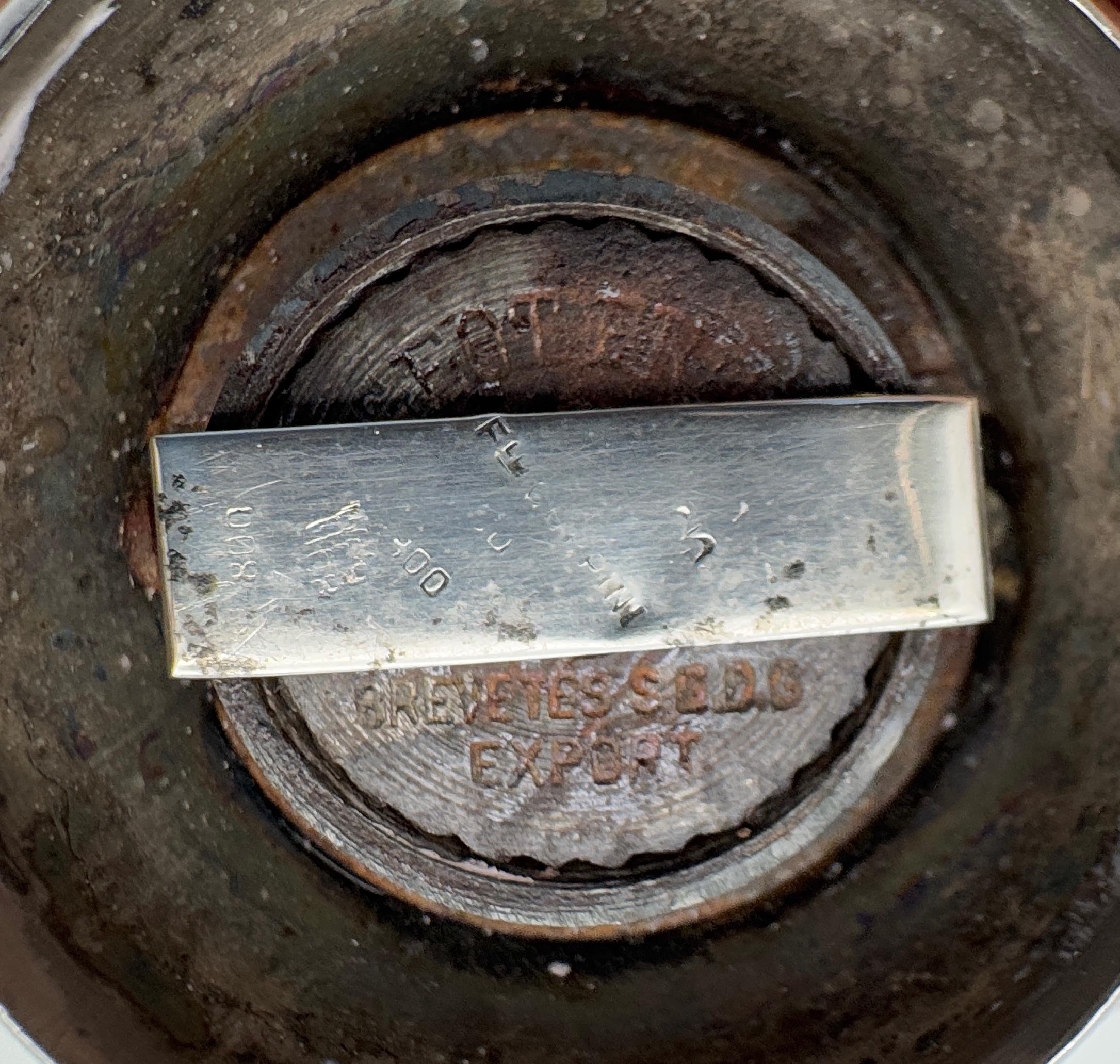 Silberne Pfeffermühle im Stil der französischen Renaissance mit Peugeot-Mechanismus, um 1900 im Angebot 3