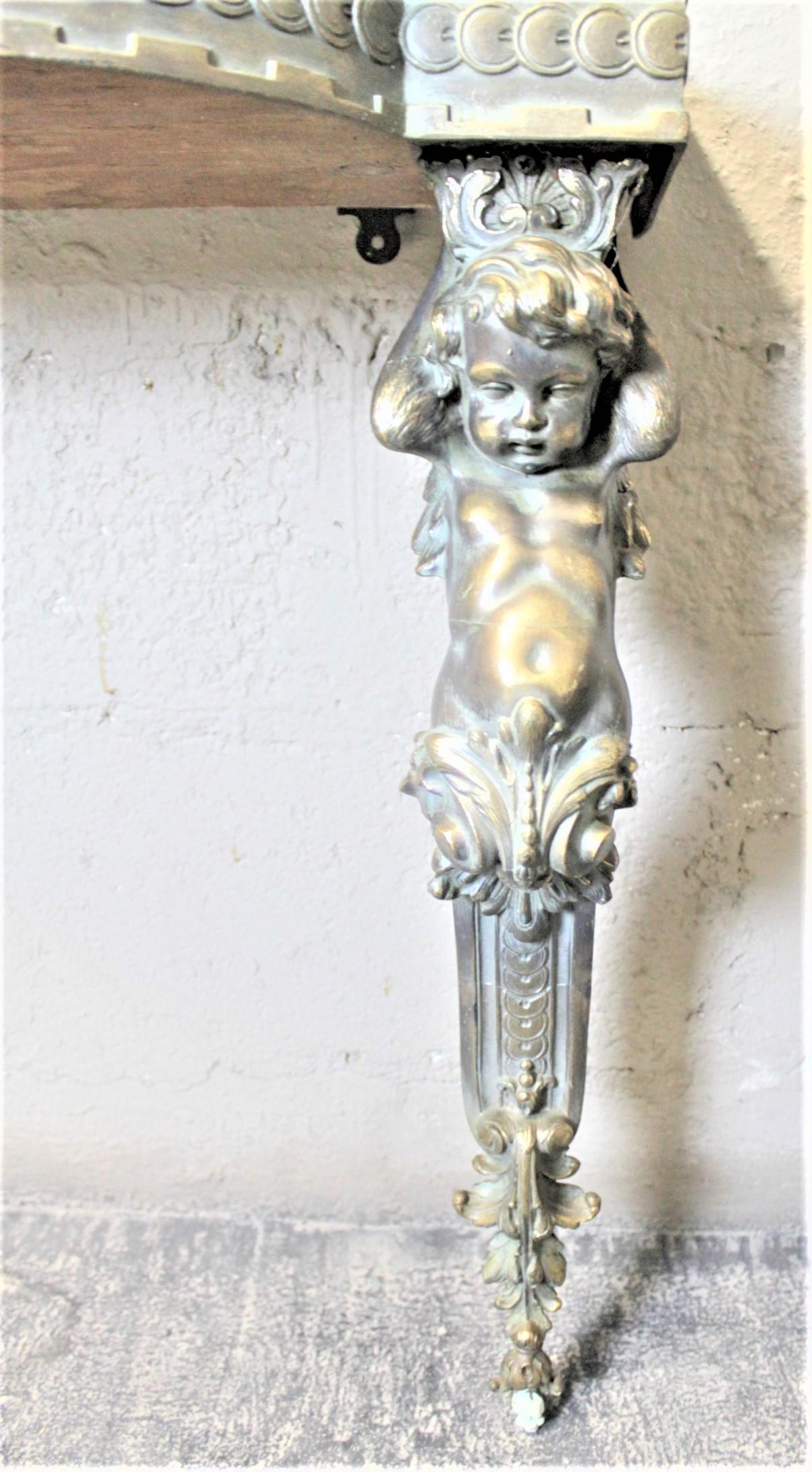 Konsolentisch und Spiegel im französischen Renaissance-Revival-Stil mit Cherub-Beinen aus Messing im Zustand „Gut“ im Angebot in Hamilton, Ontario
