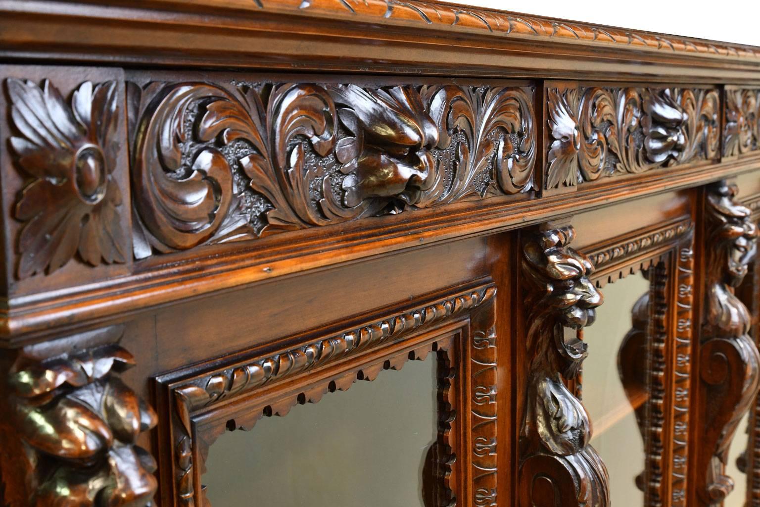 French Renaissance-Style Bookcase in Walnut with Original Glass, circa 1900 6