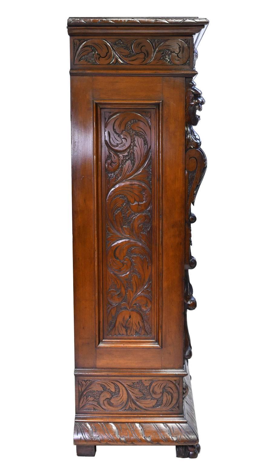 French Renaissance-Style Bookcase in Walnut with Original Glass, circa 1900 8